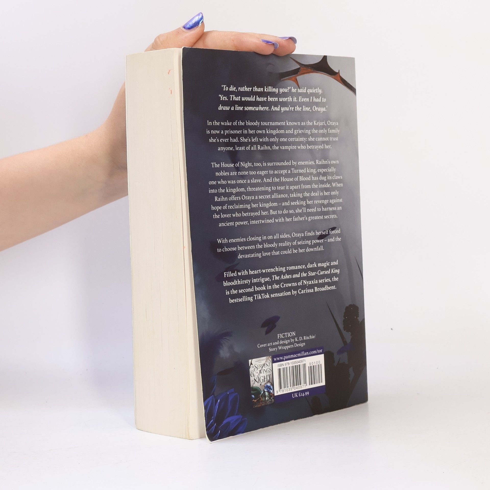 Carissa Broadbent Crowns of Nyaxia 2. The Ashes and the Star-Cursed King