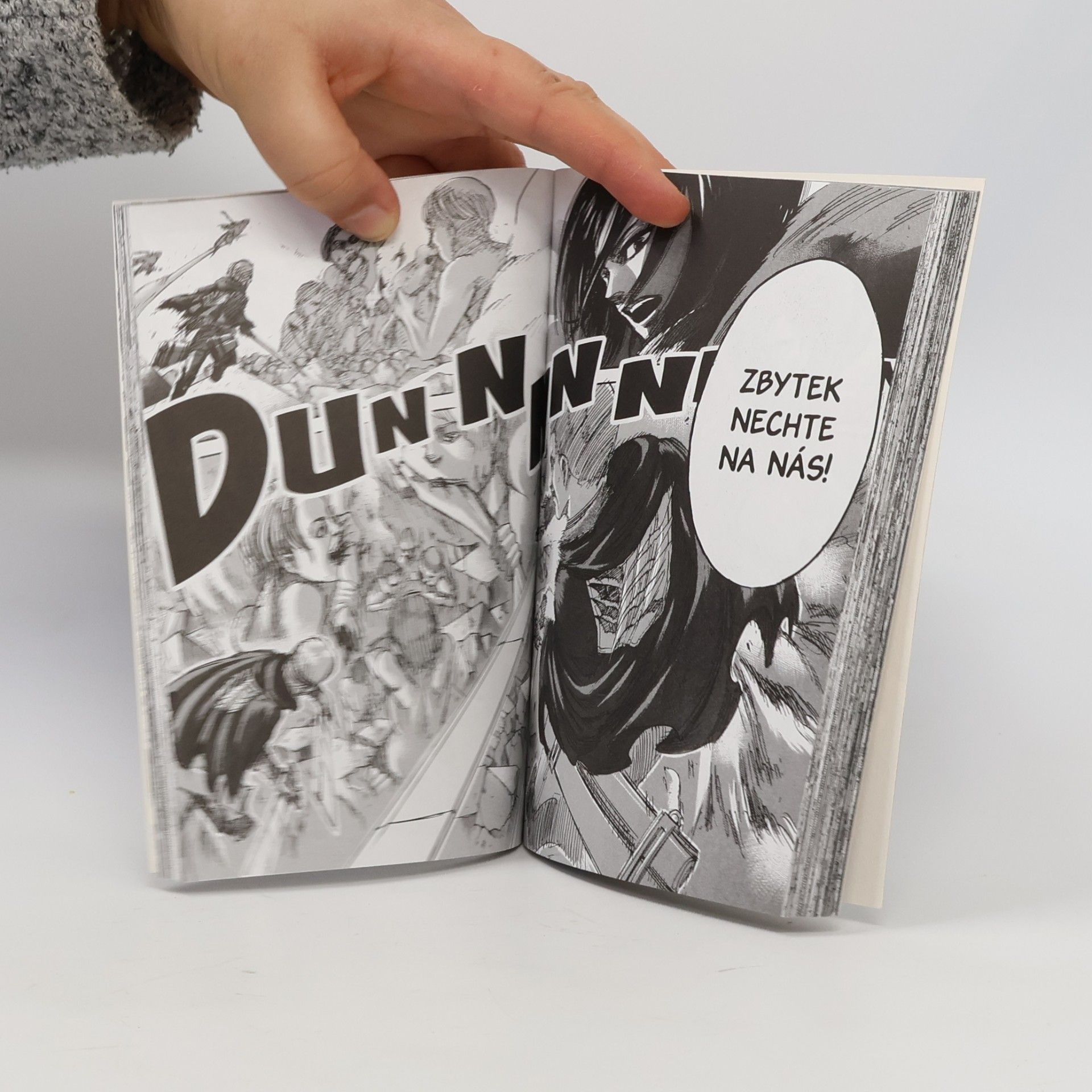 Hajime Isayama Útok titánů. 10