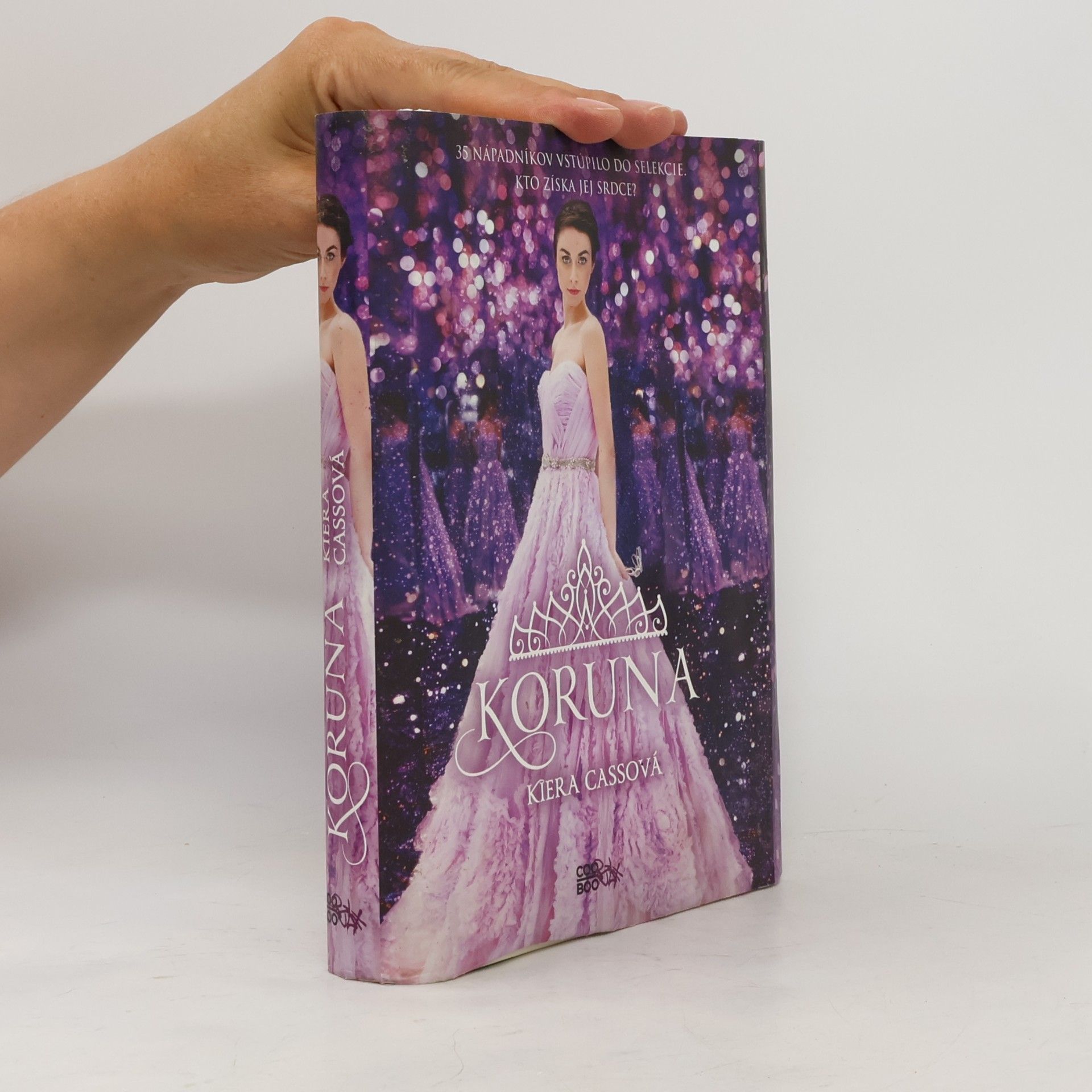 Kiera Cass Koruna