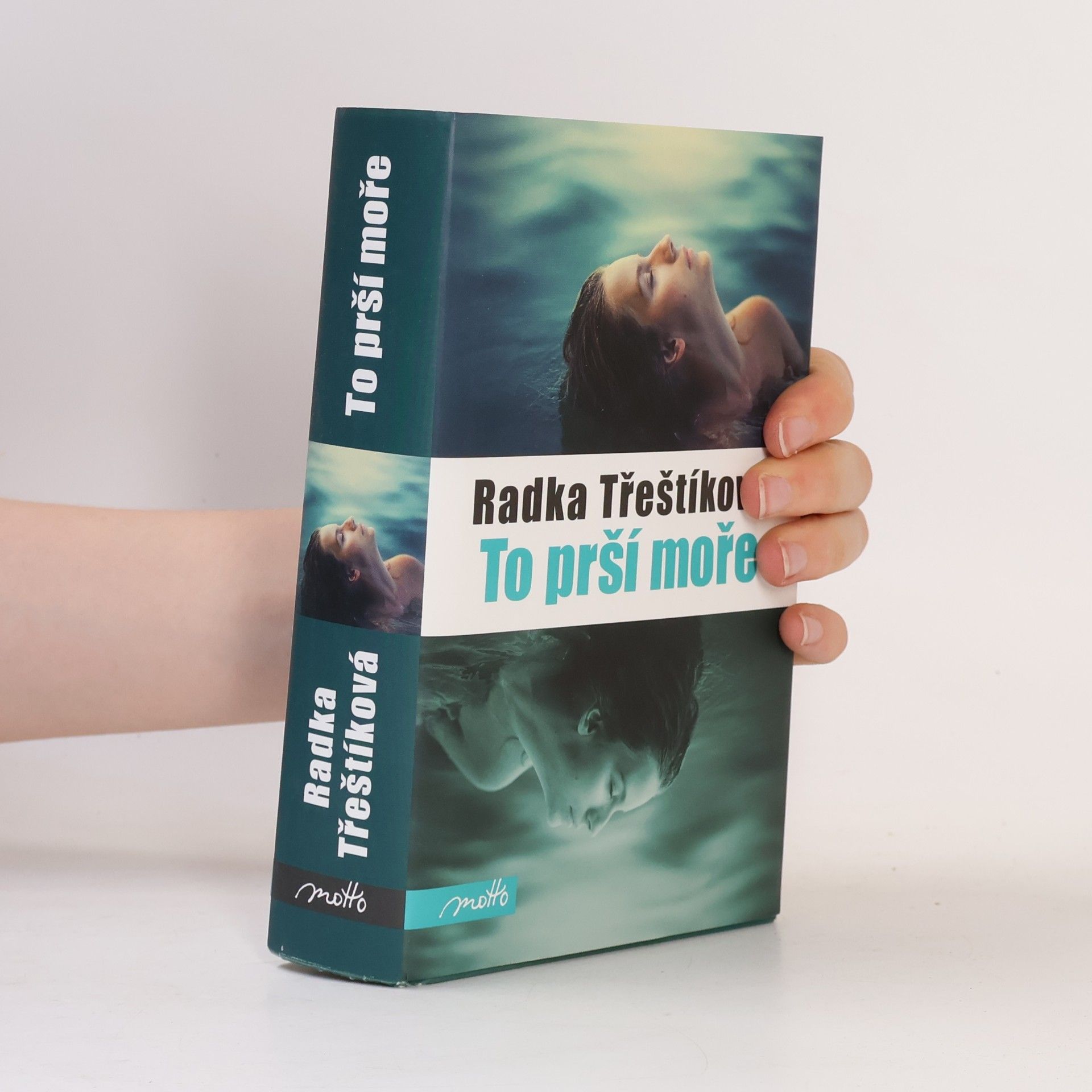 Radka Třeštíková To prší moře