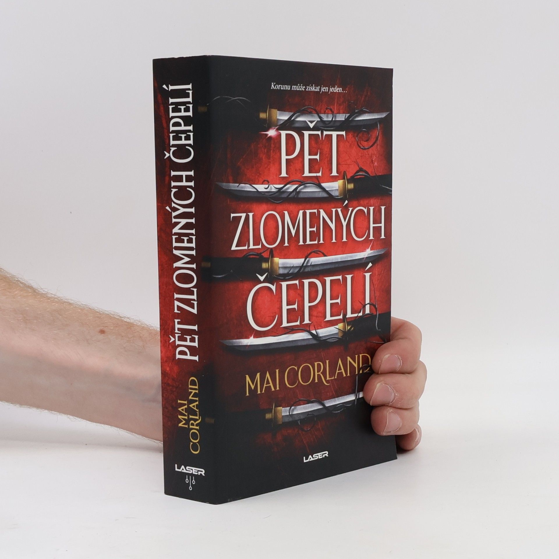 Mai Corland Pět zlomených čepelí