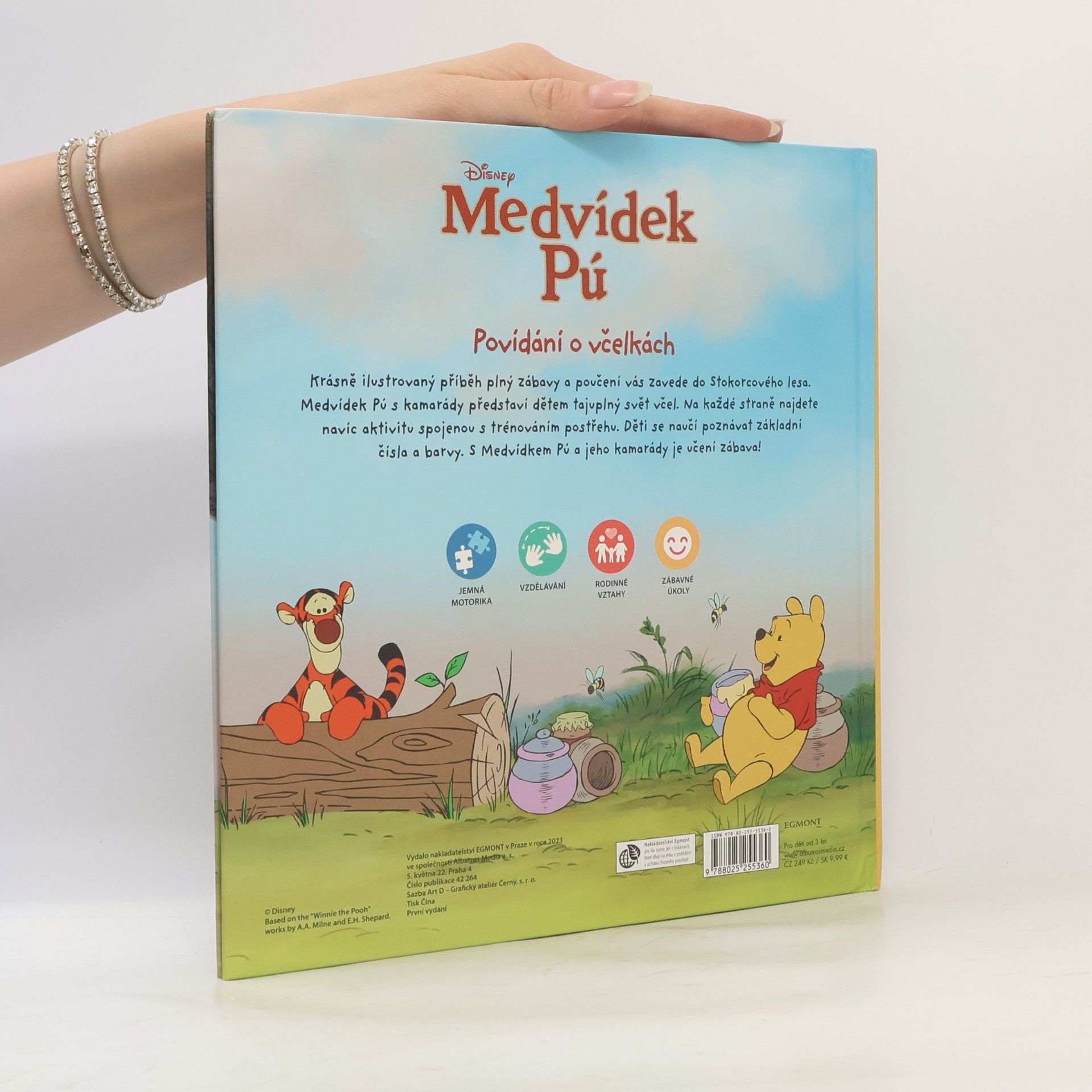 Alan Alexander Milne Medvídek Pú : Povídání o včelkách