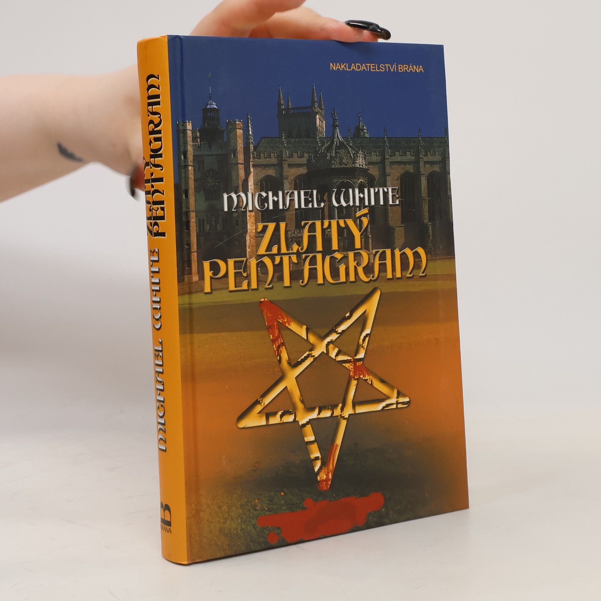 Michael White Zlatý pentagram