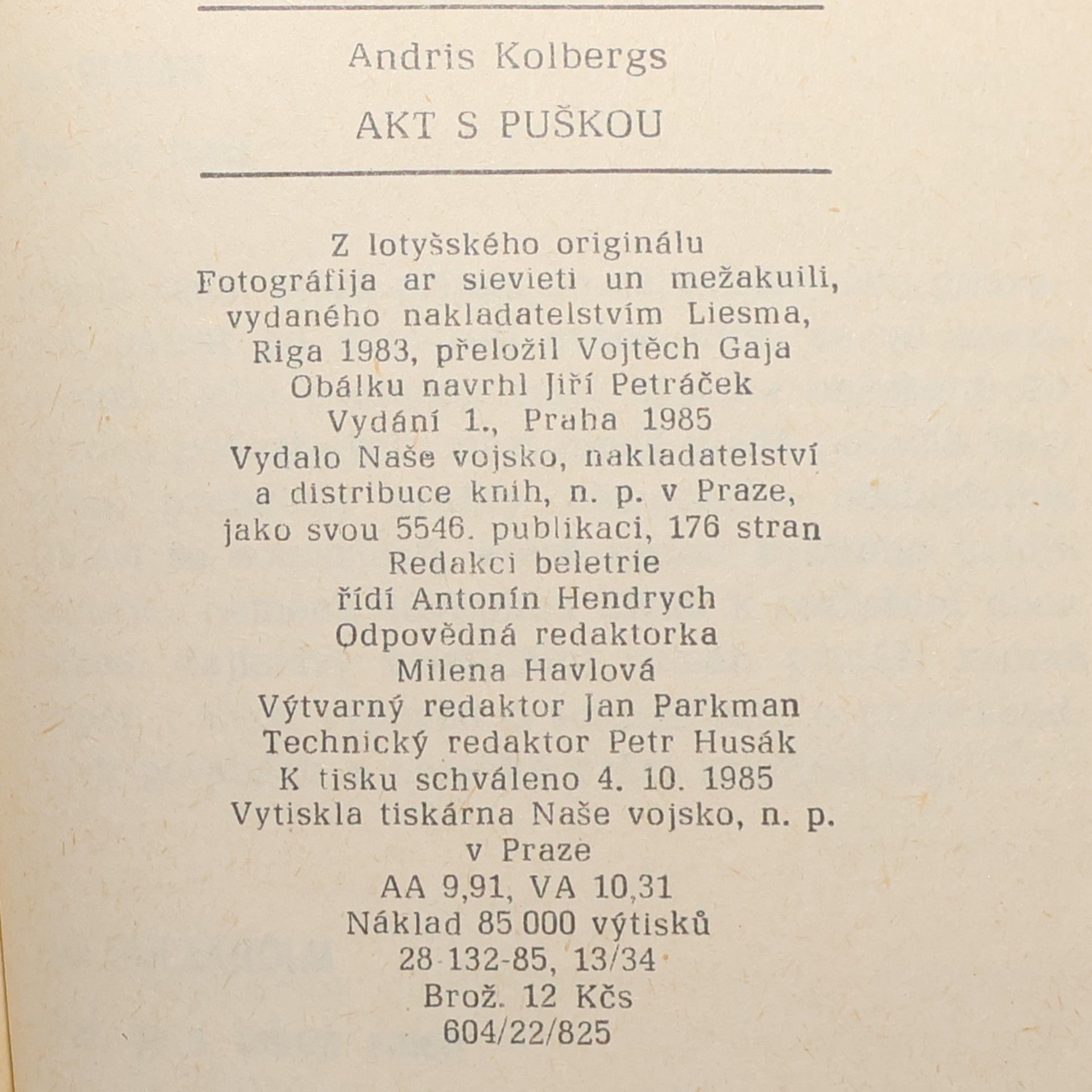 Andris Kolbergs Akt s puškou