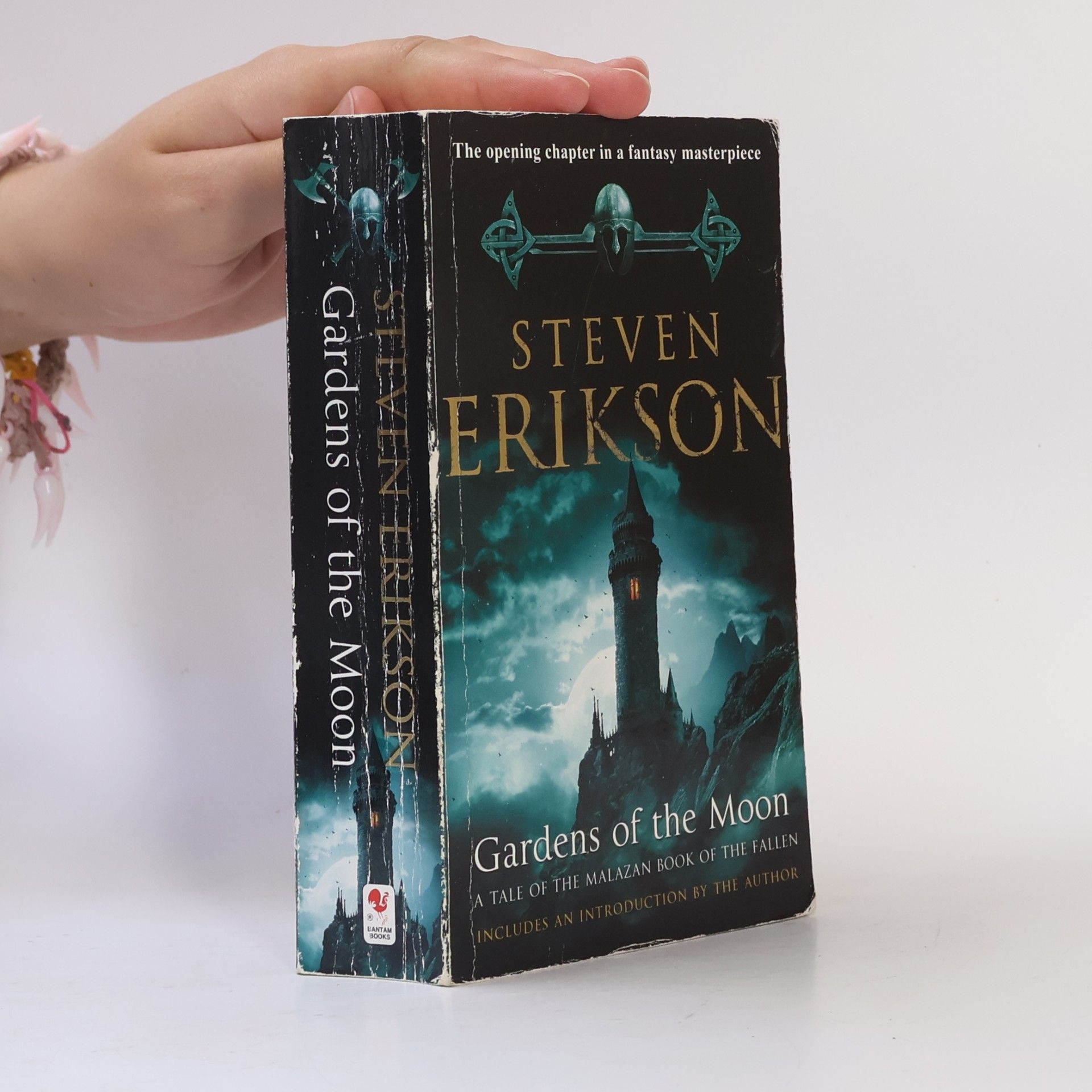 Steven Erikson Gardens of the Moon