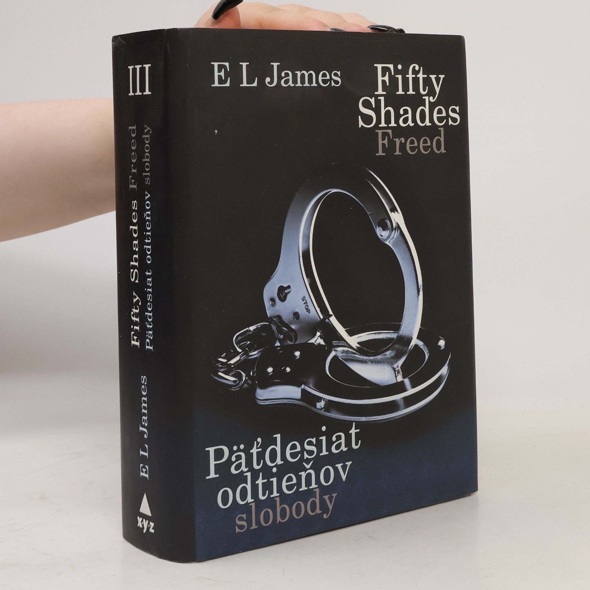 E. L. James Päťdesiat odtieňov slobody