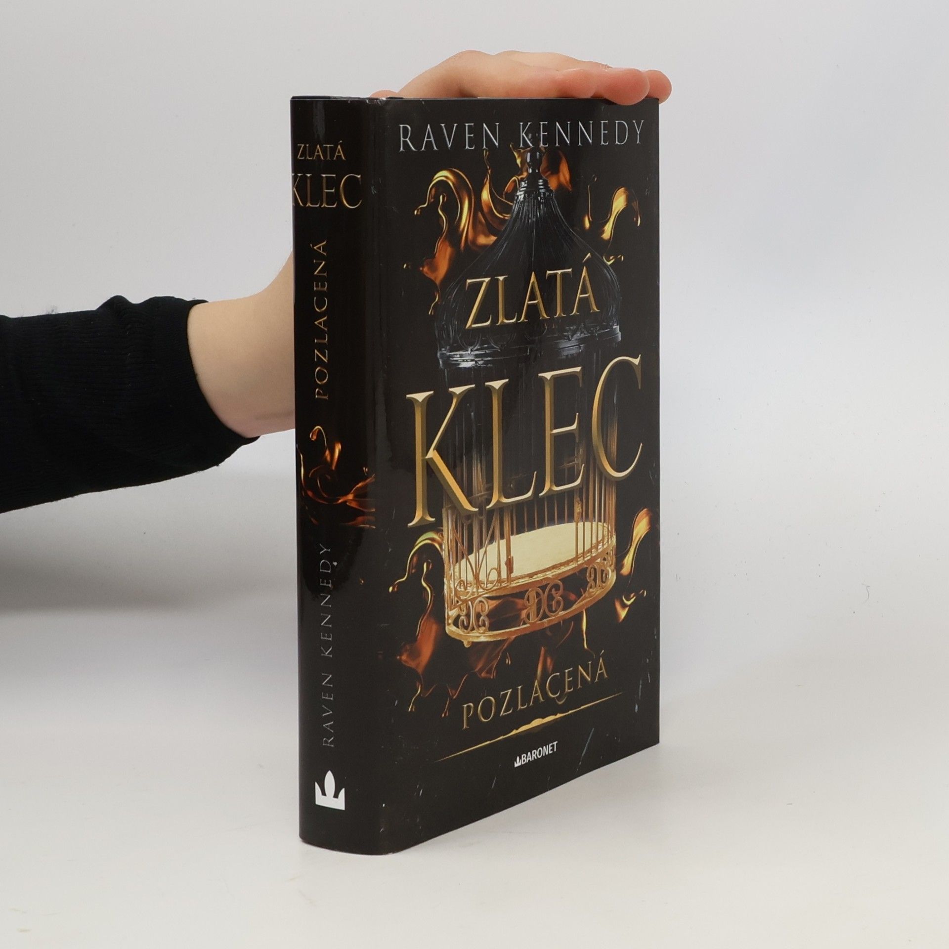 Raven Kennedy Zlatá klec. Pozlacená