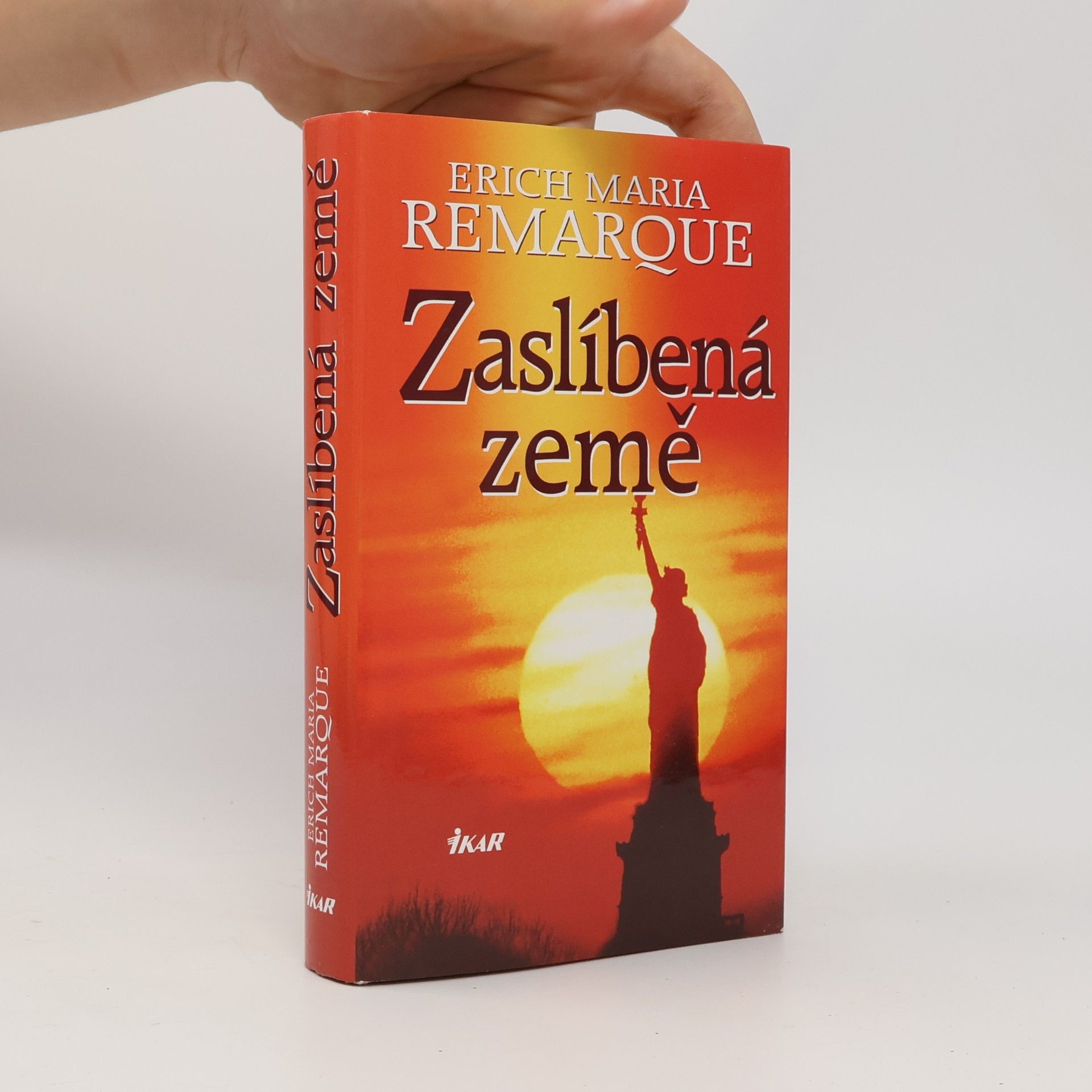 Erich Maria Remarque Zaslíbená země