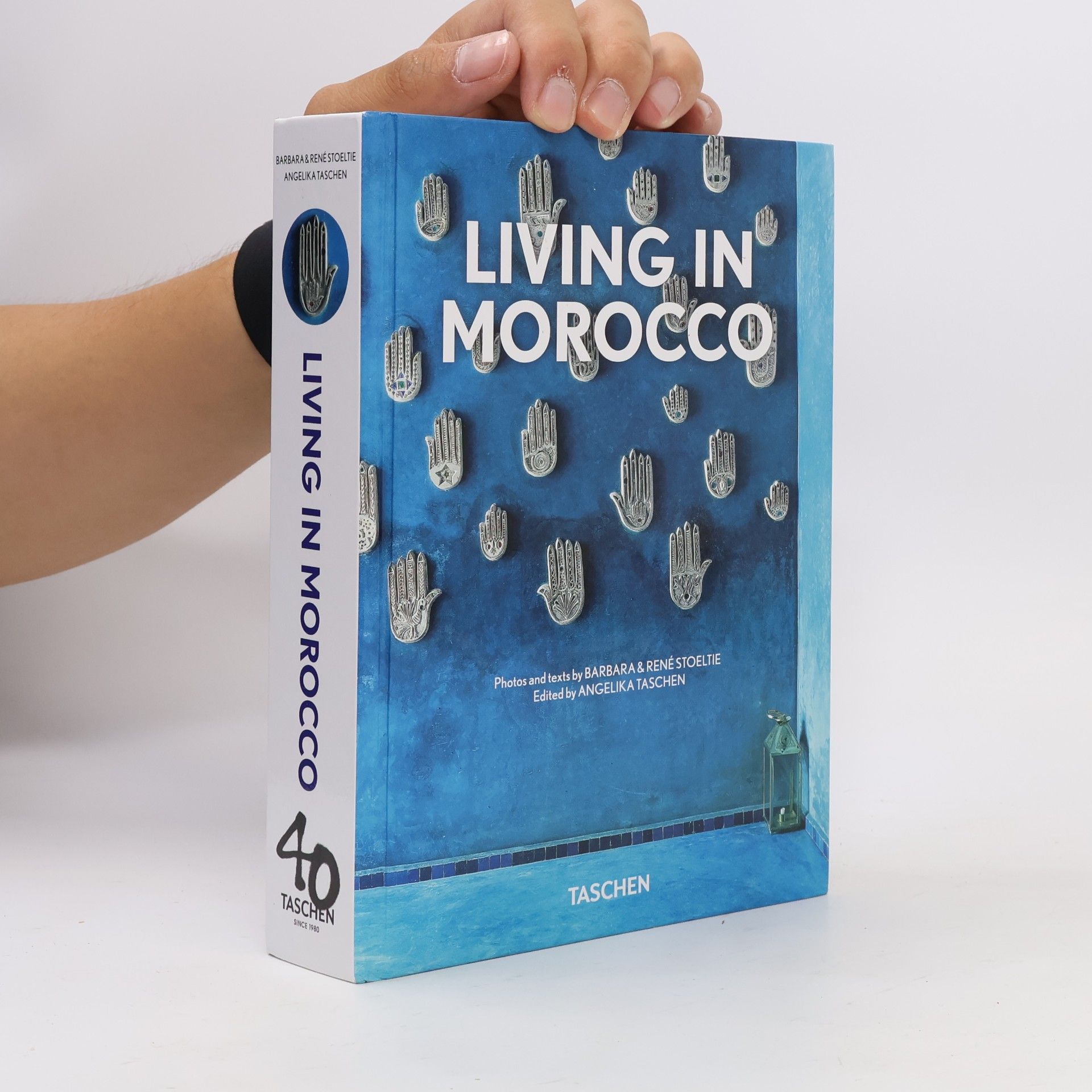 Barbara Stoeltie Living in Morocco. 40th Ed.