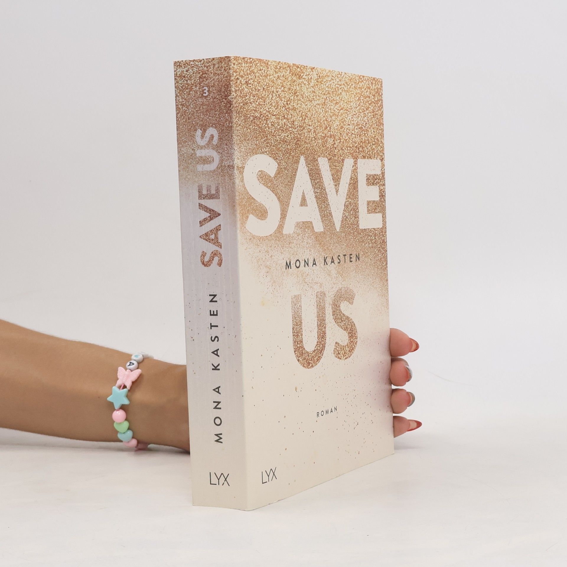 Mona Kasten Save us