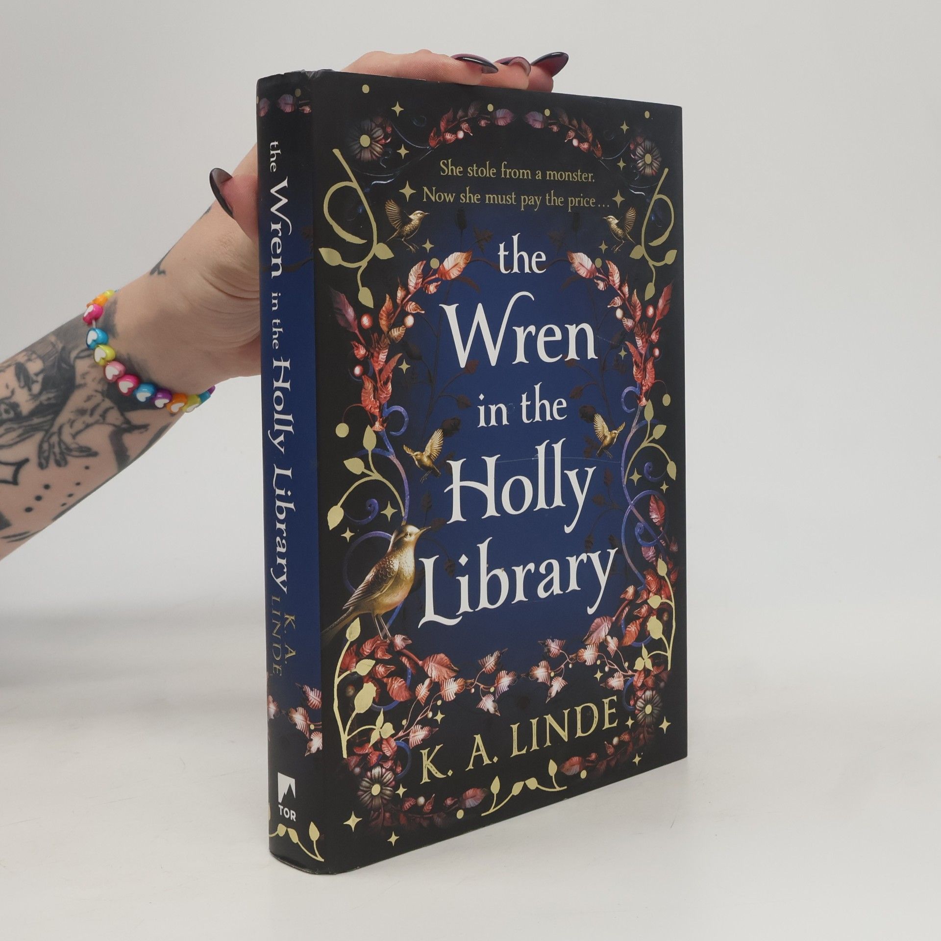 K. A. Linde The Wren in the Holly Library