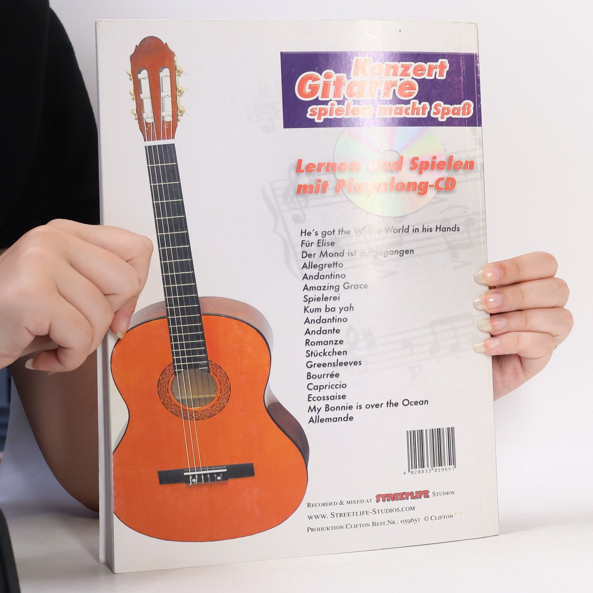 Autorenkollektiv Konzert Gitarre spielen macht Spaß