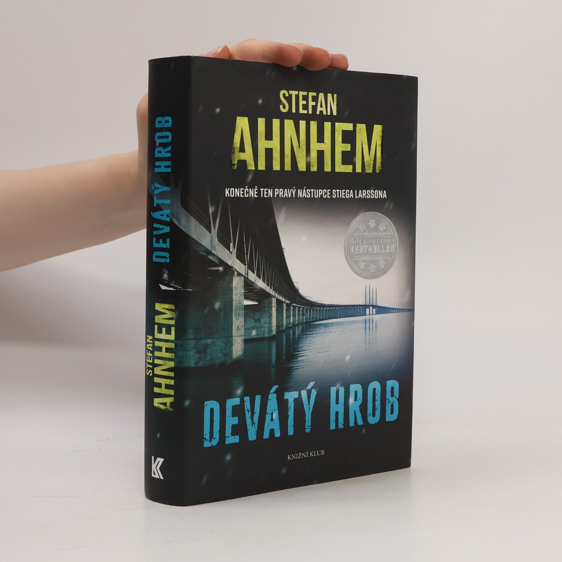 Stefan Ahnhem Devátý hrob