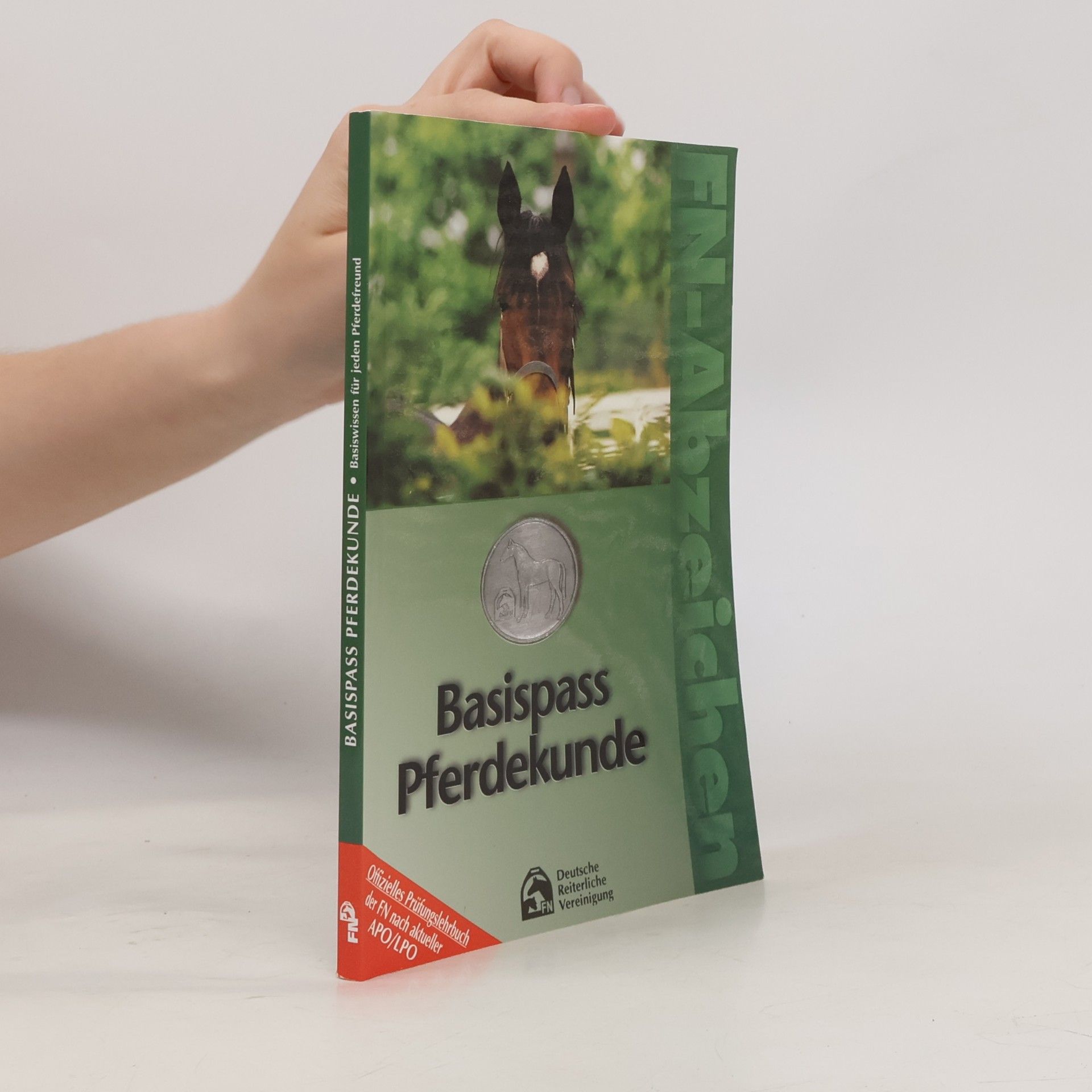 Isabelle von Neumann-Cosel Basispass Pferdekunde