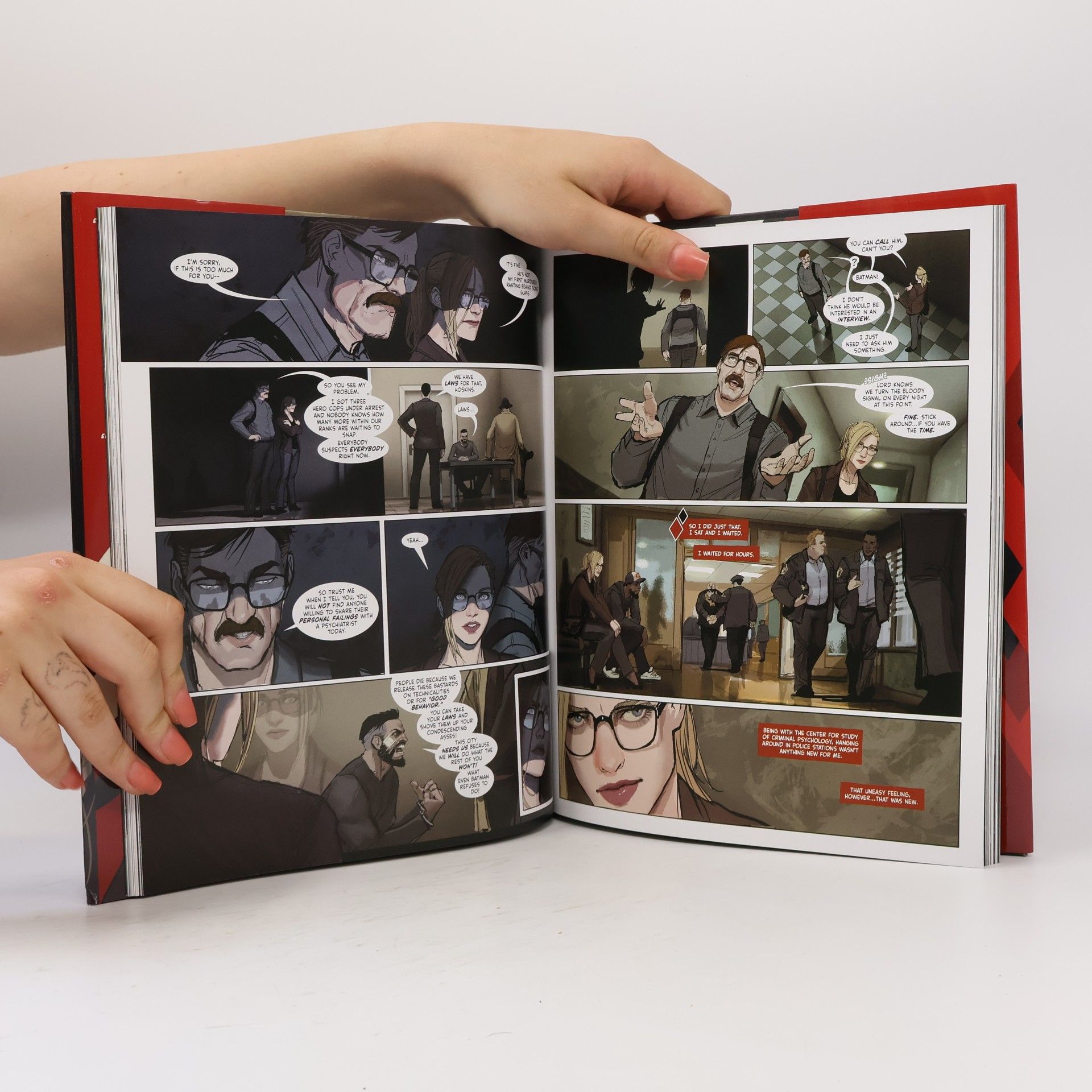 Collectif d'auteurs Harleen. Behind The Painted Smile