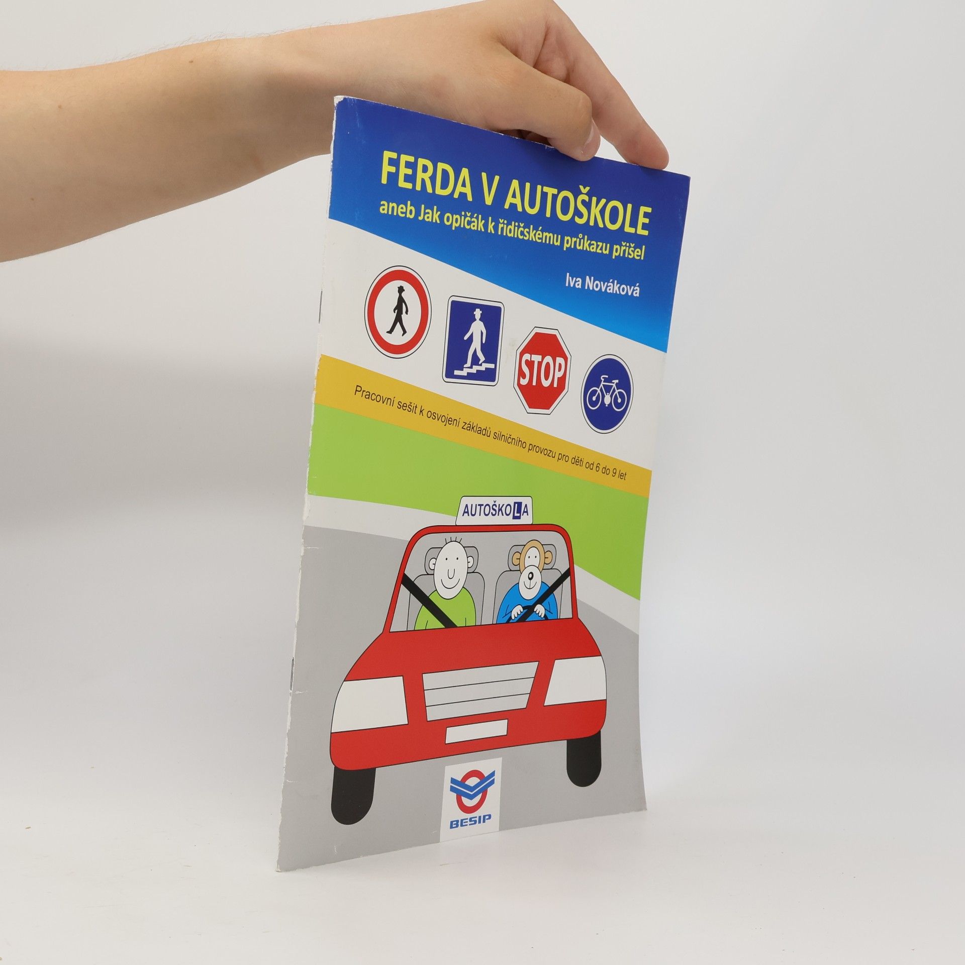 Ferda v Autoškole aneb Jak opičák k řidičskému průkazu přišel