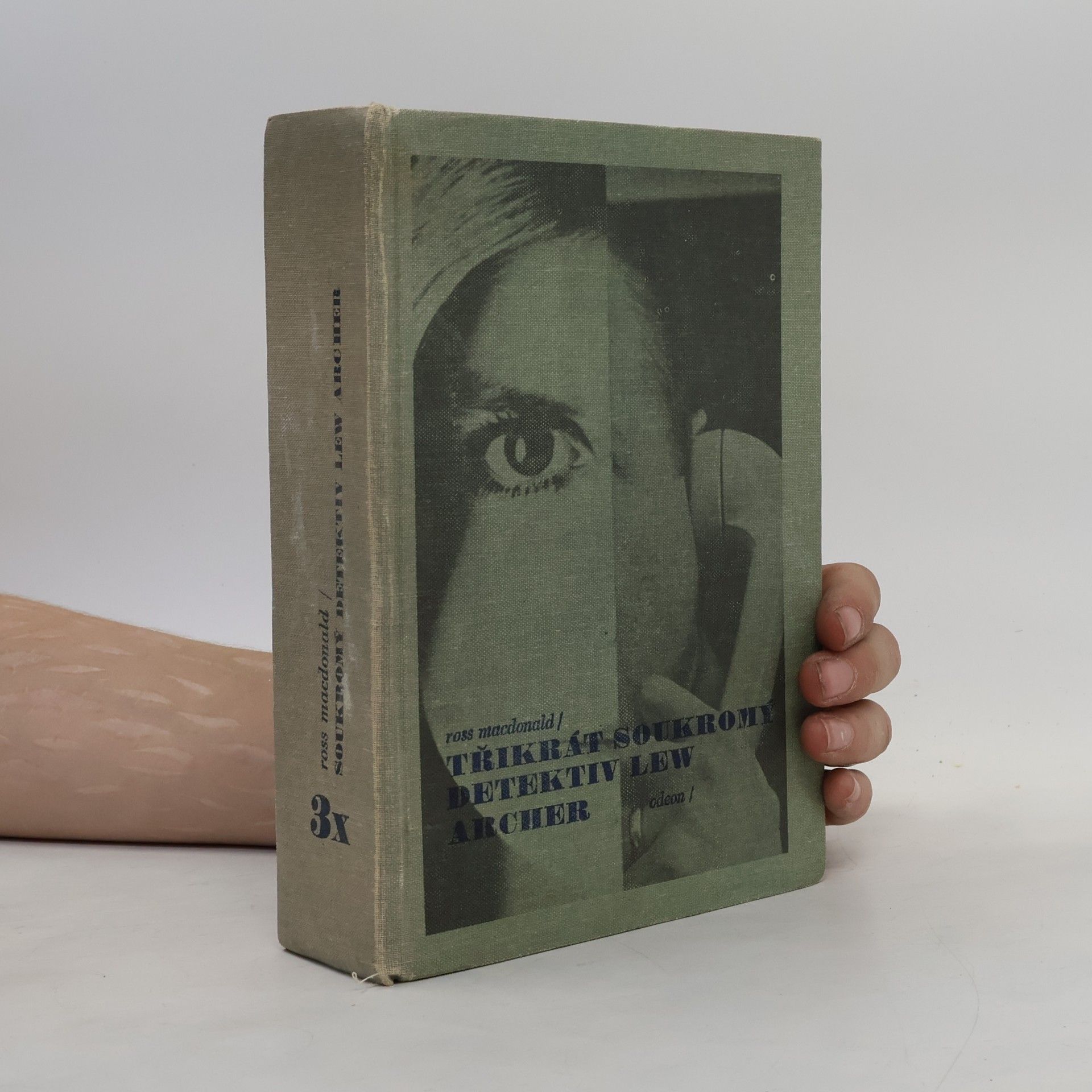 Ross Macdonald Třikrát soukromý detektiv Lew Archer