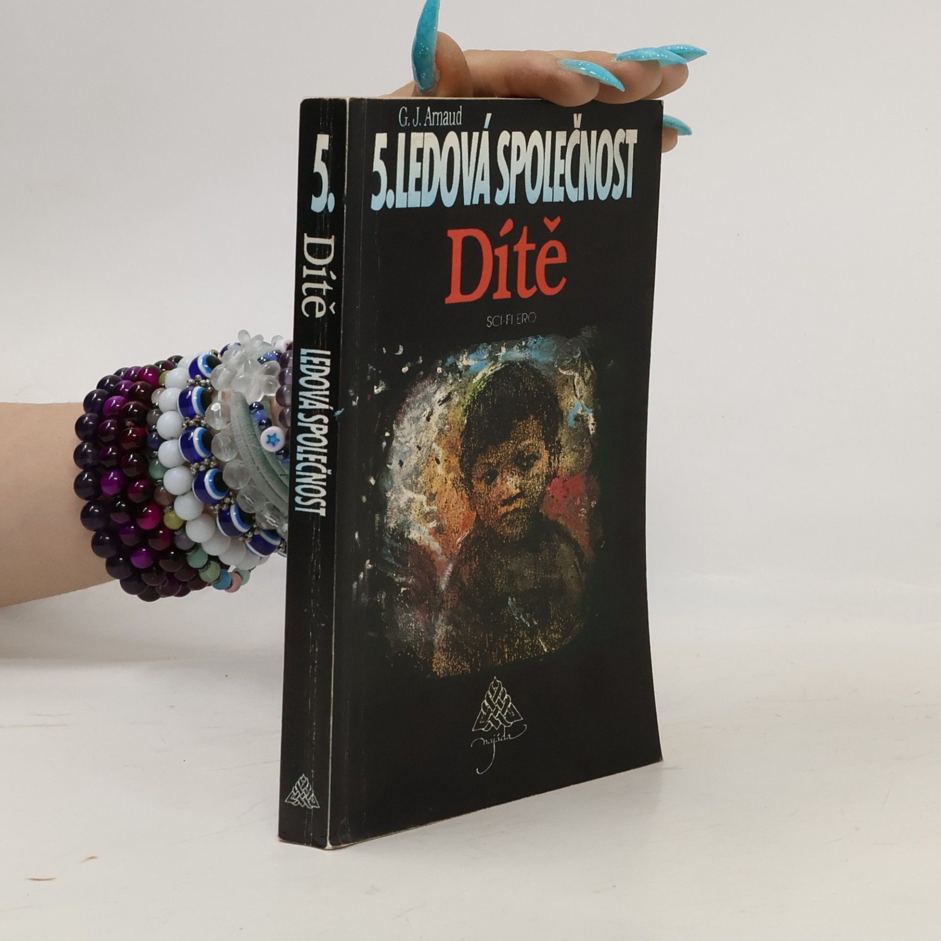 Ludmila Karlachová Ledová společnost. 5, Dítě