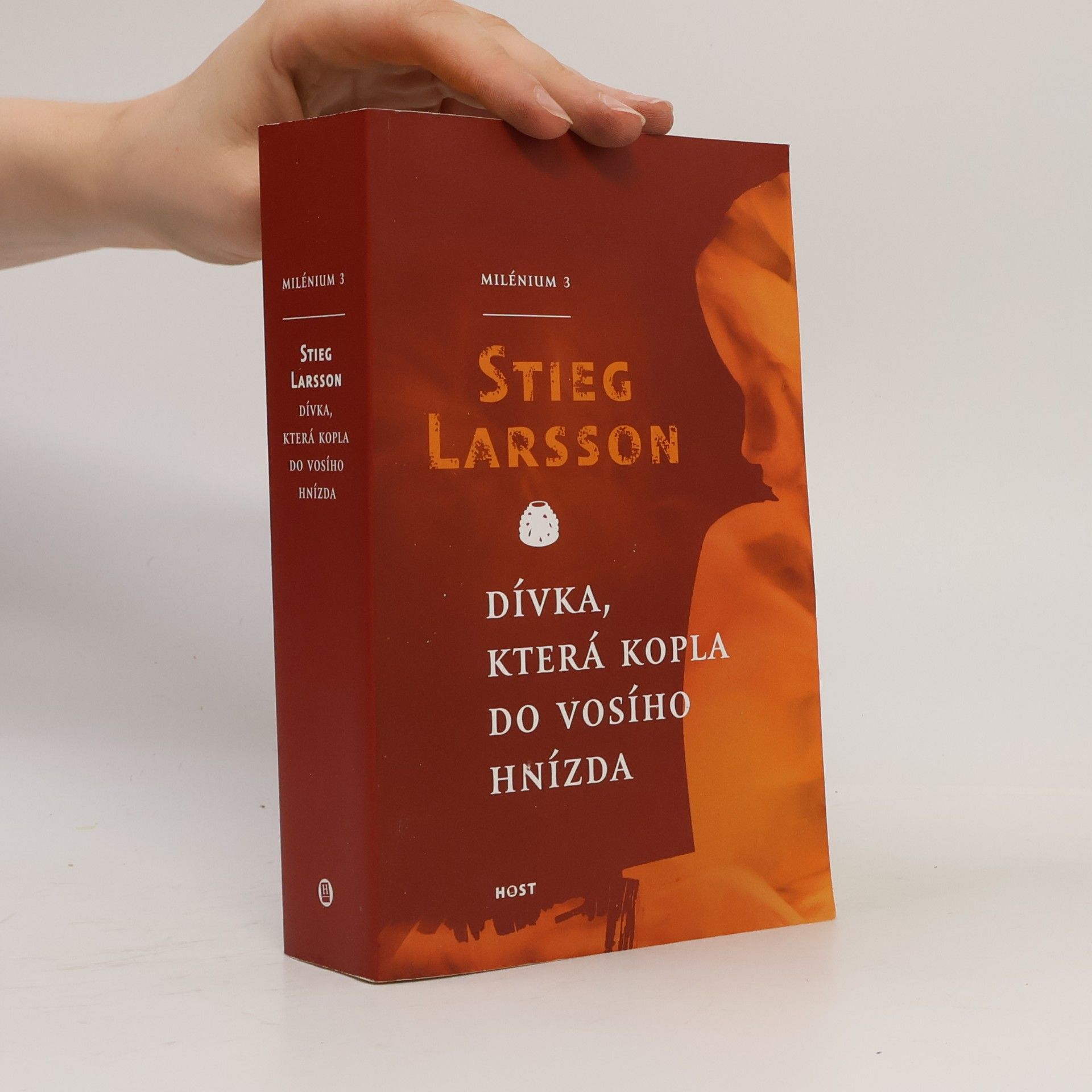 Stieg Larsson Dívka, která kopla do vosího hnízda