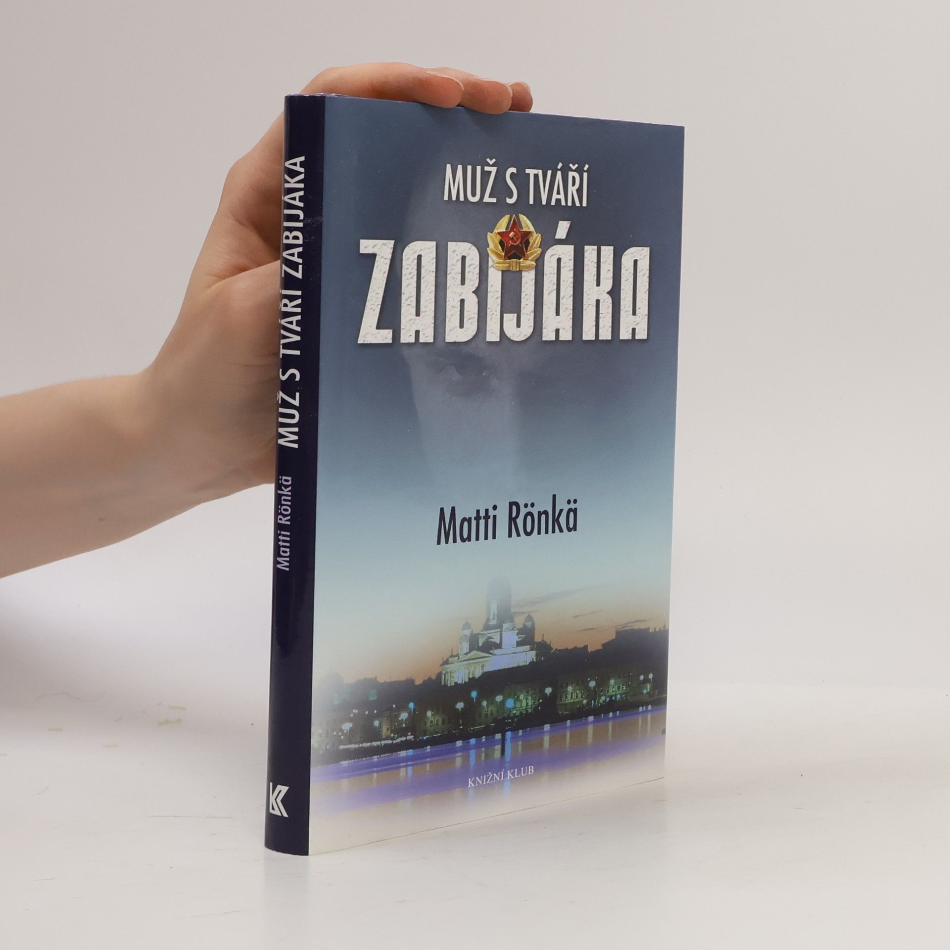 Muž s tváří zabijáka