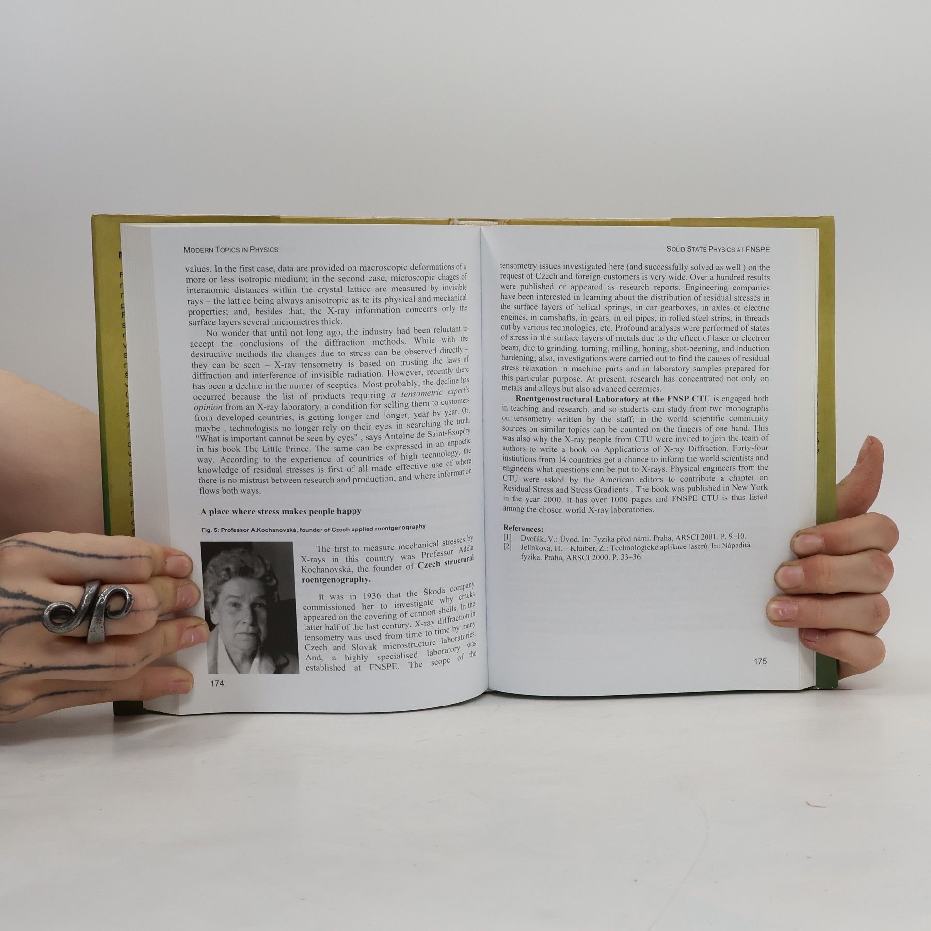 Zdeněk Kluiber Moderní směry ve fyzice = Modern topics in physics