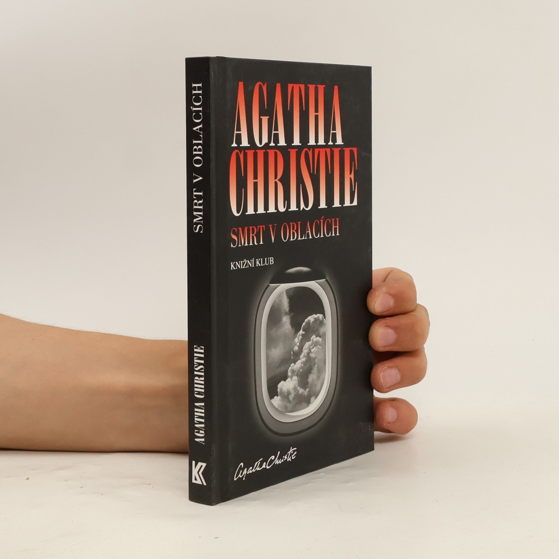 Agatha Christie Smrt v oblacích