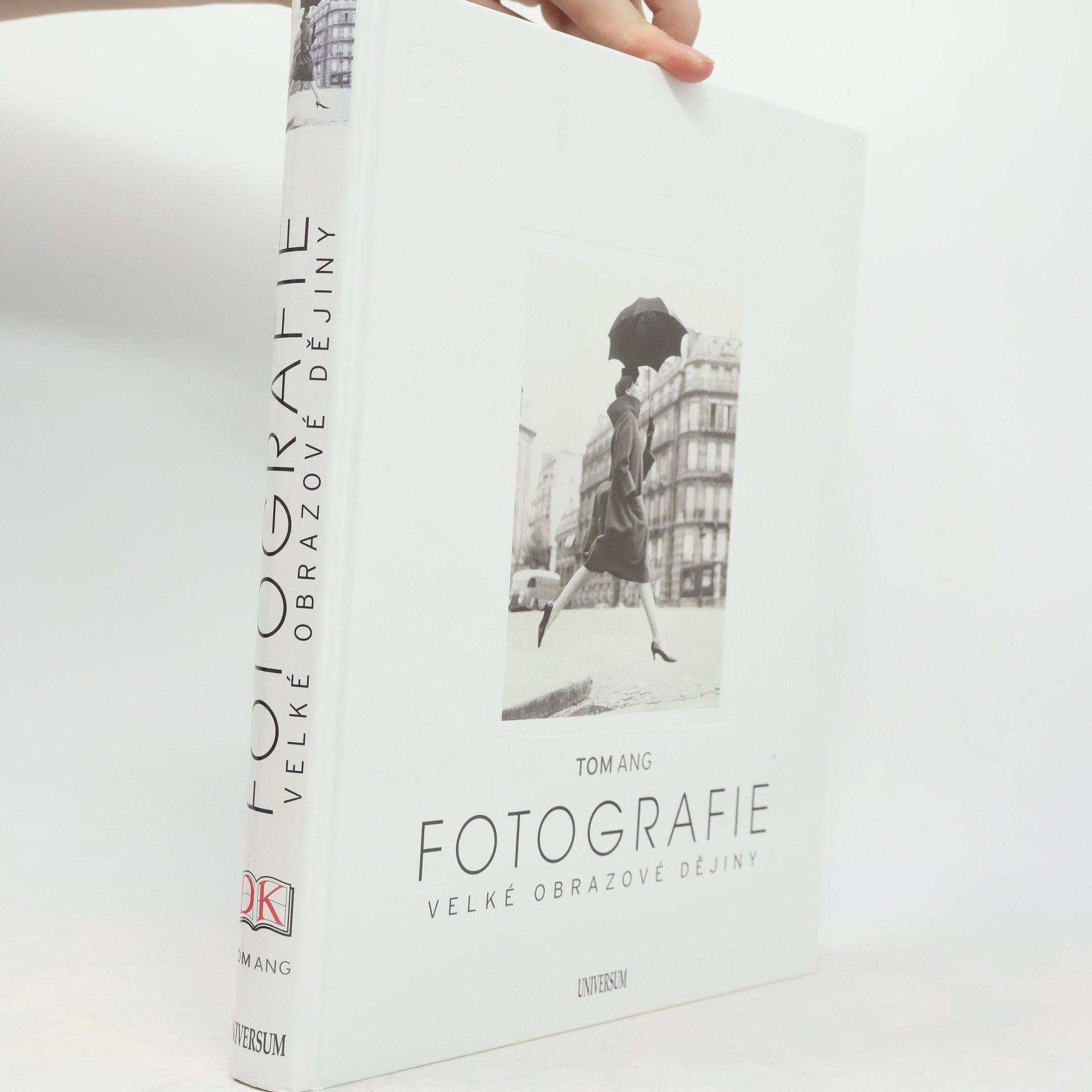 Kateřina Šebková Fotografie: Velké obrazové dějiny