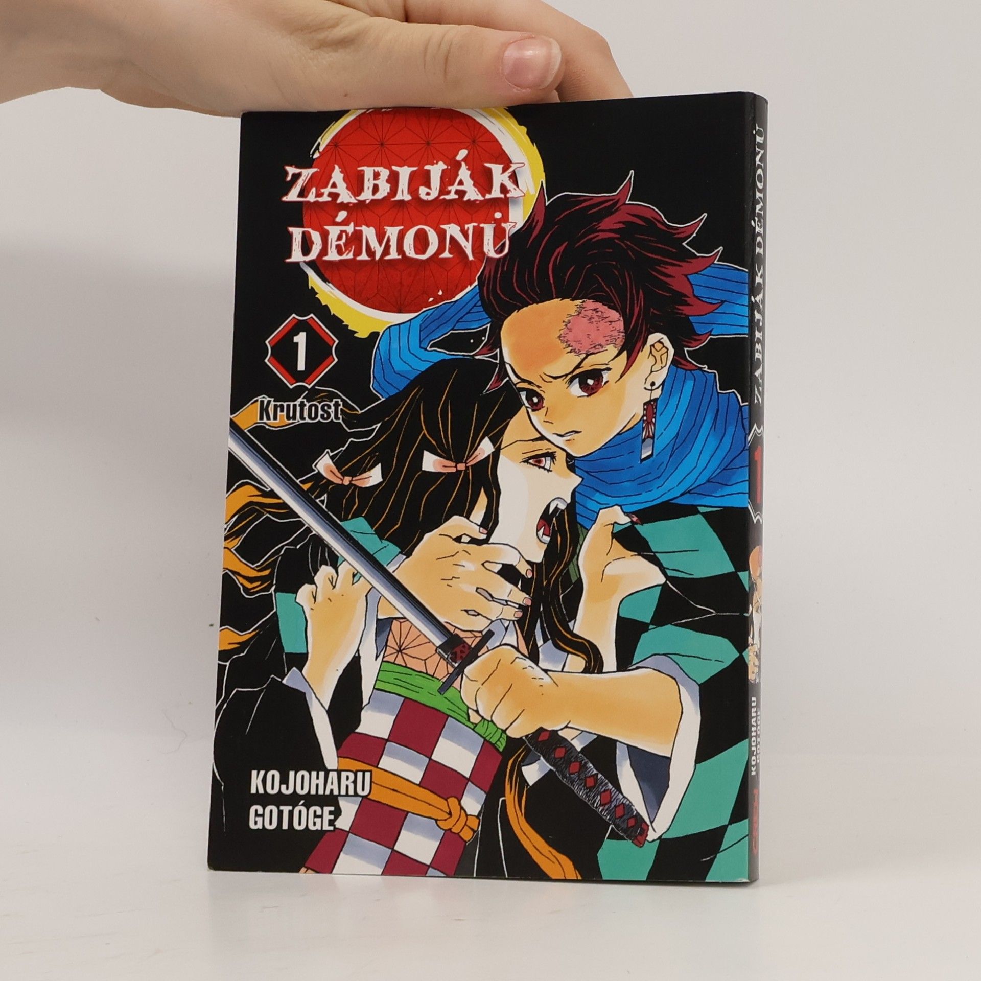 Koyoharu Gotoge Zabiják démonů. 1, Krutost