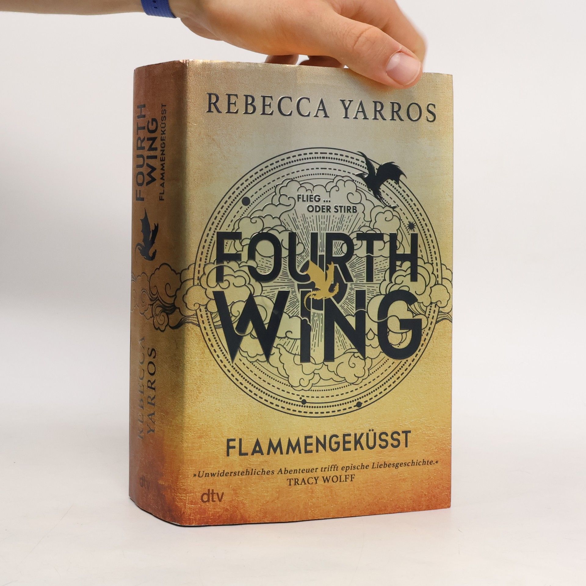 Rebecca Yarros Fourth Wing