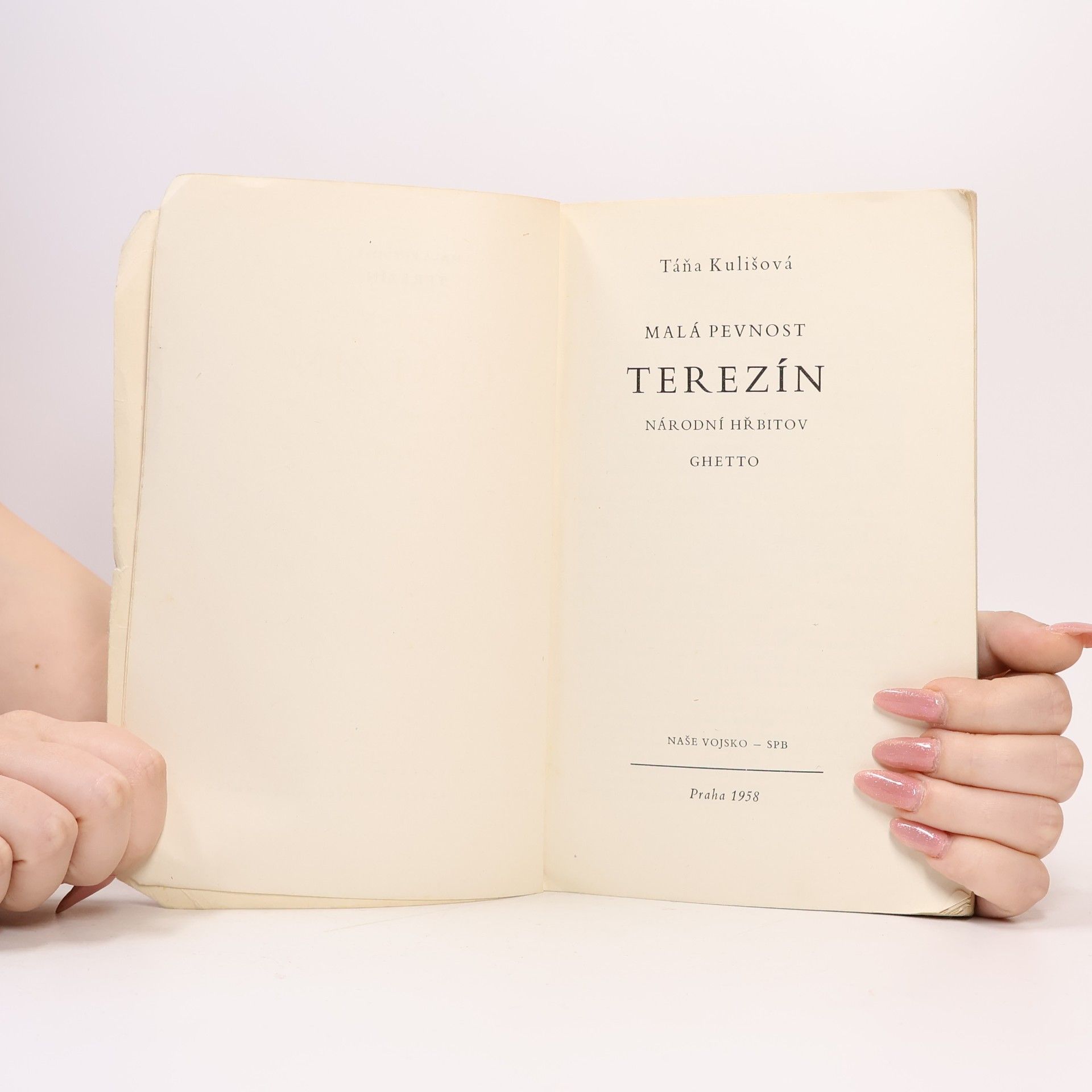 Táňa Kulišová Malá pevnost Terezín: Národní hřbitov: Ghetto