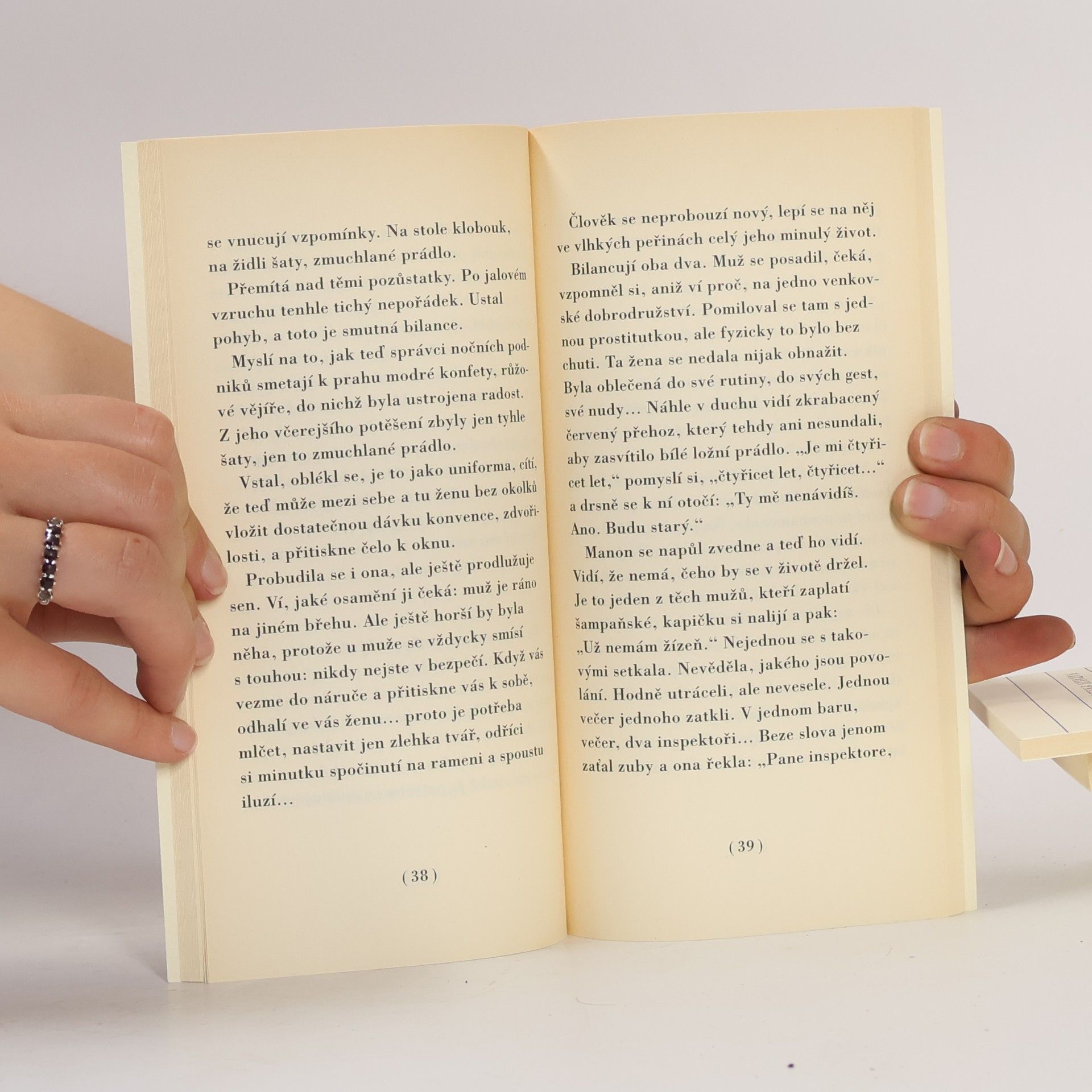 Antoine de Saint-Exupéry Tanečnice Manon. Letec. Texty ke Kurýru na jih a Nočnímu letu. Dnes večer jsem šel obhlédnout své letadlo. Věřit lidem je možné. Sedm dopisů Natalii Paley