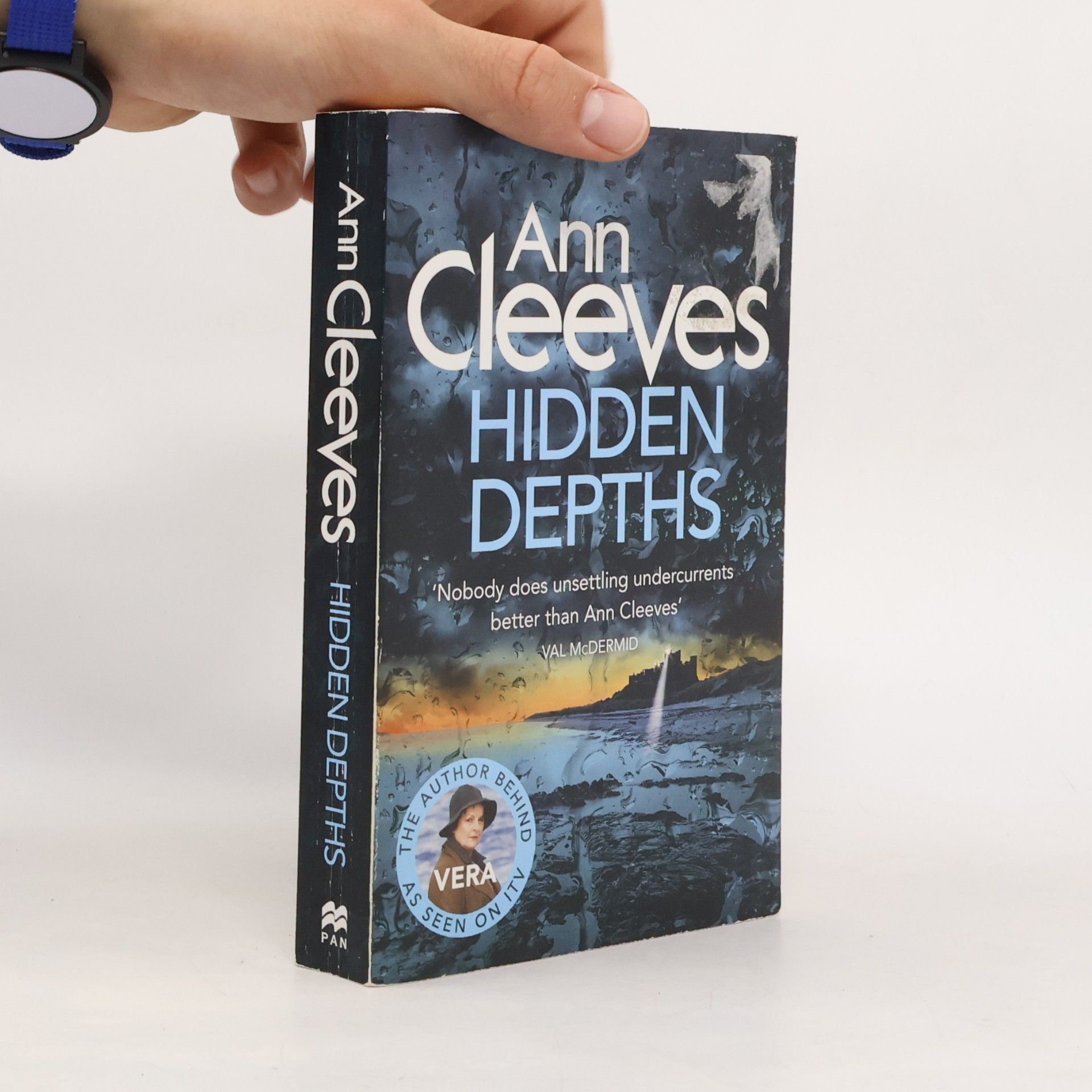 Ann Cleeves Hidden Depths
