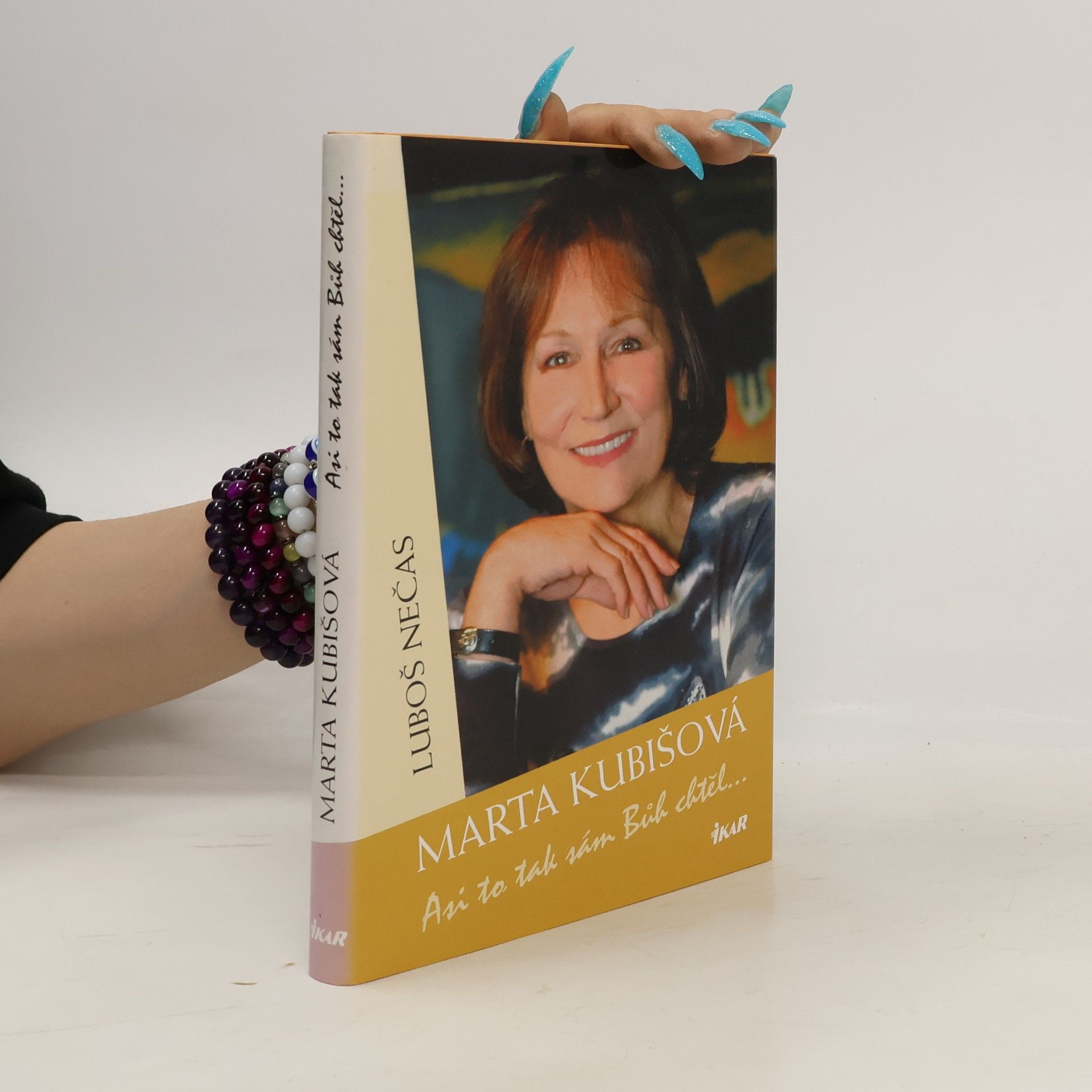 Marta Kubišová Marta Kubišová. Asi to tak sám Bůh chtěl. //zámluva Kučerová