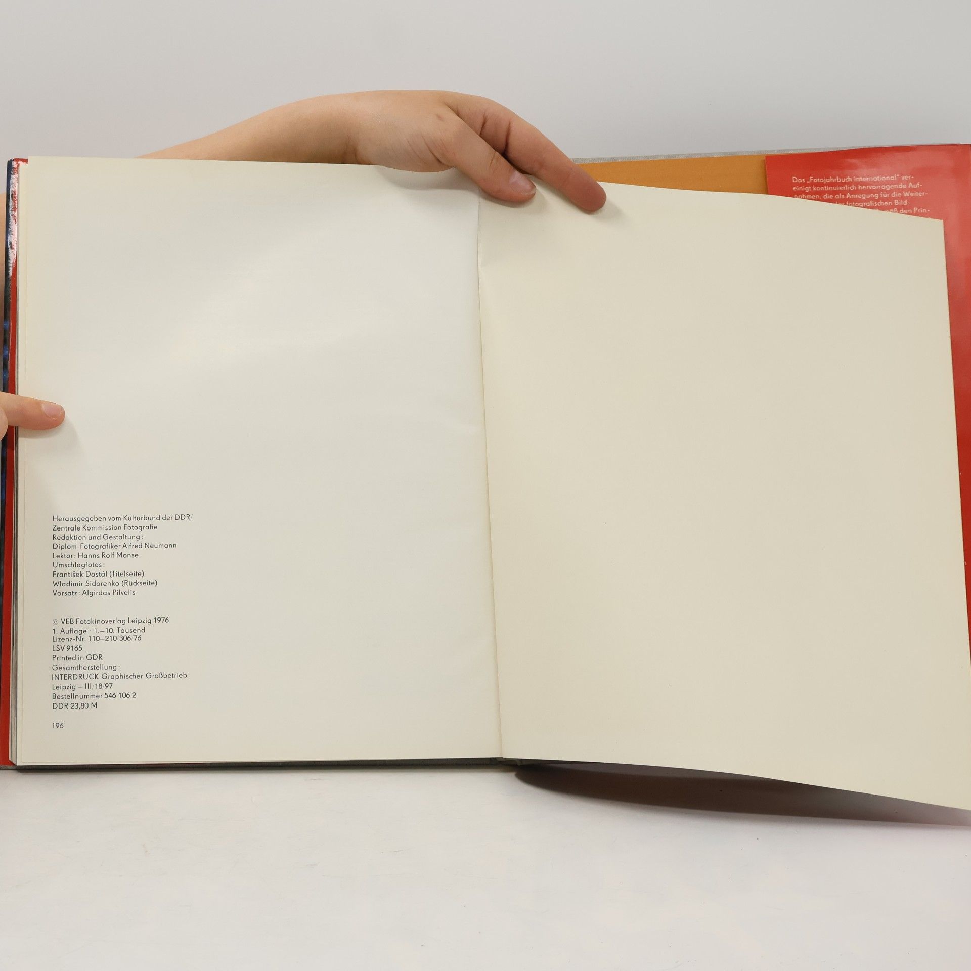 Kolektiv autorů Fotojahrbuch international 1976