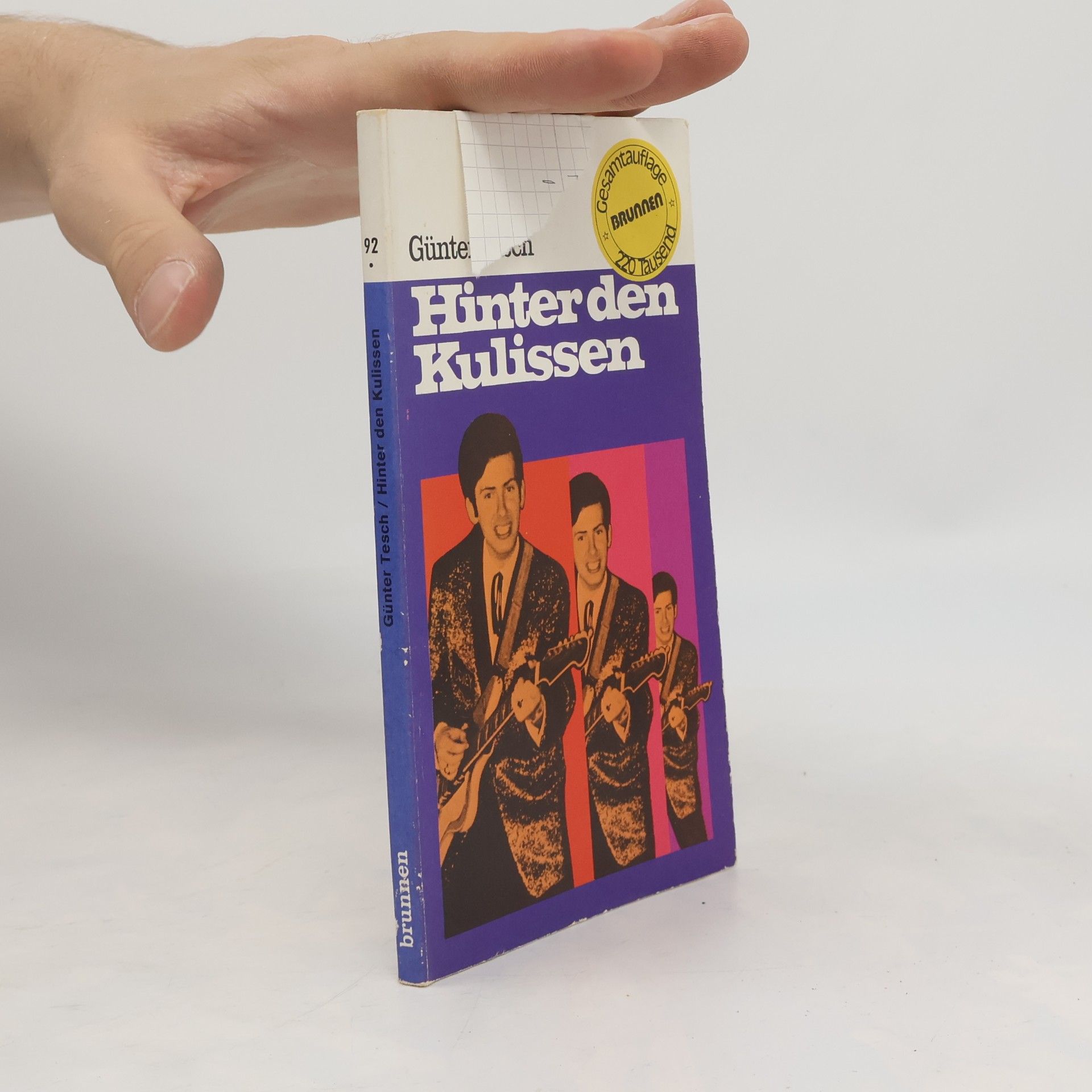 Hinter und Kulissen