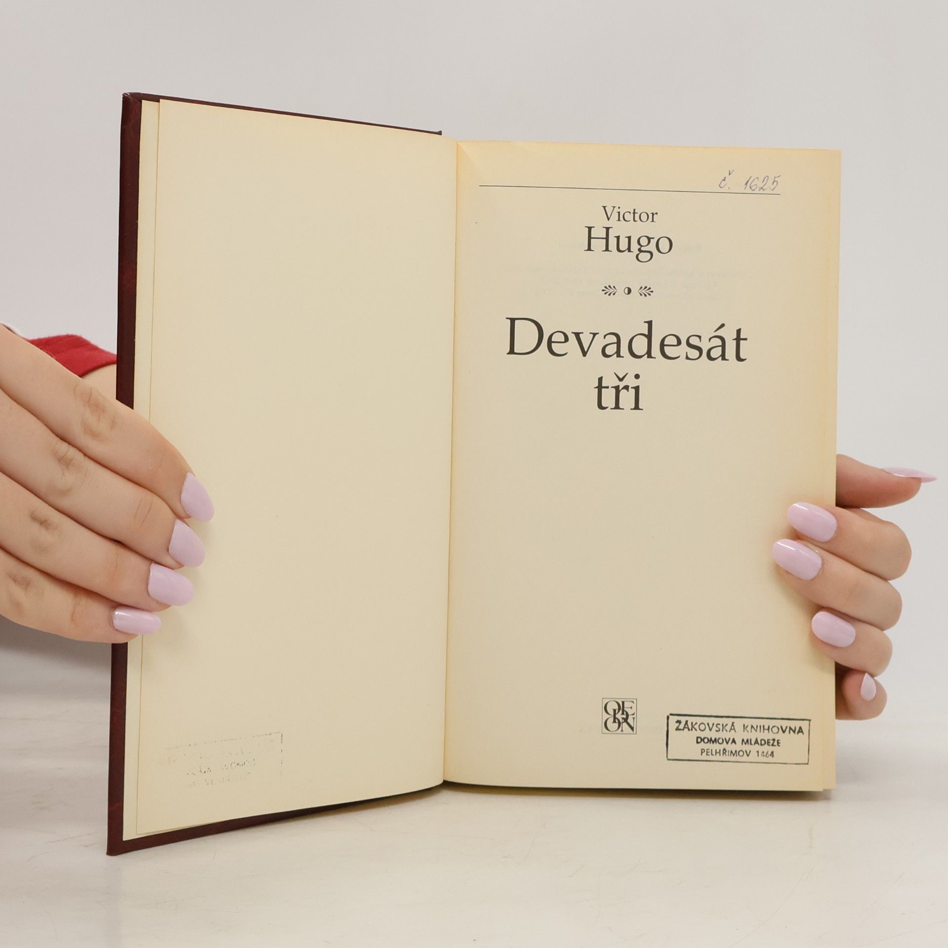 Victor Hugo Devadesát tři