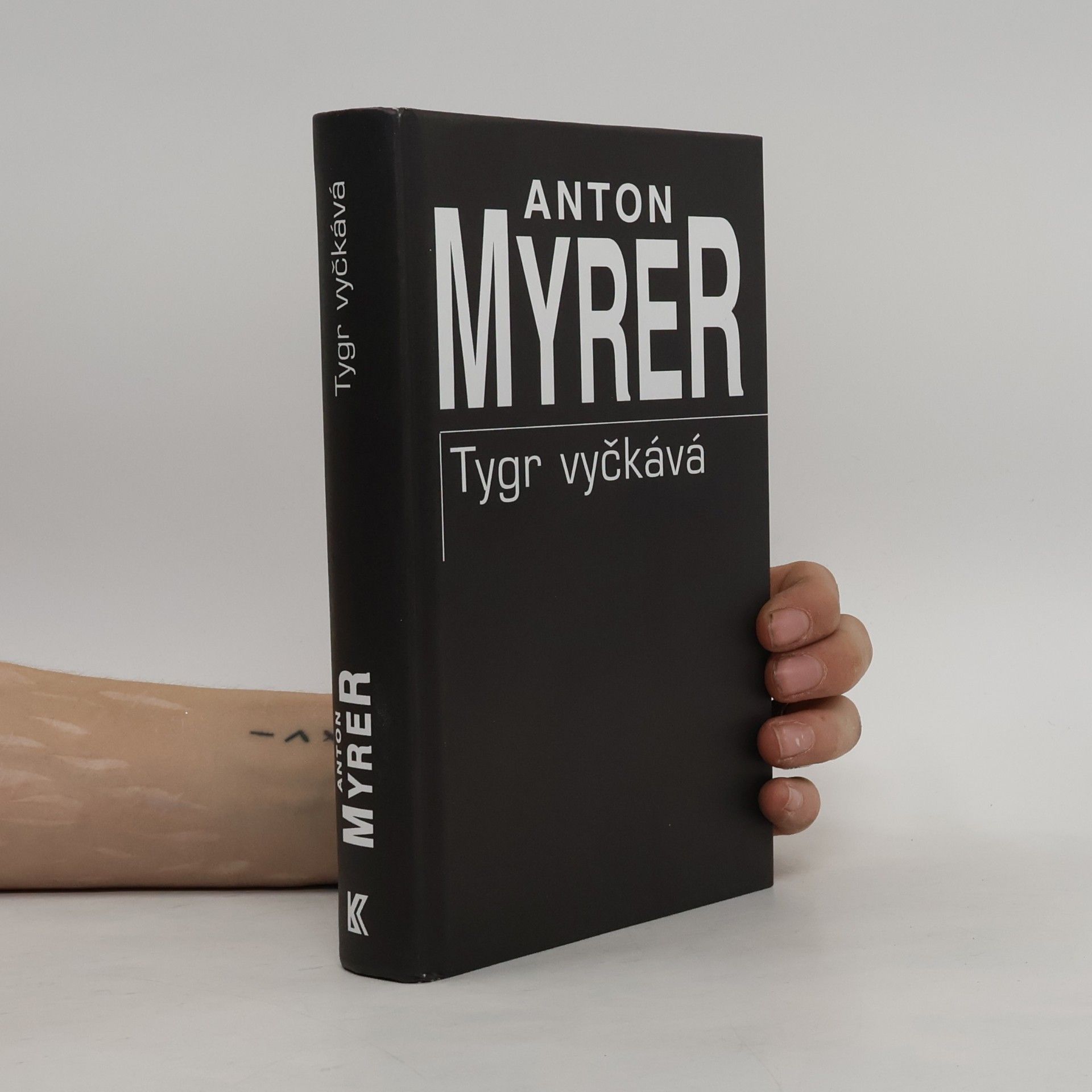 Anton Myrer Tygr vyčkává