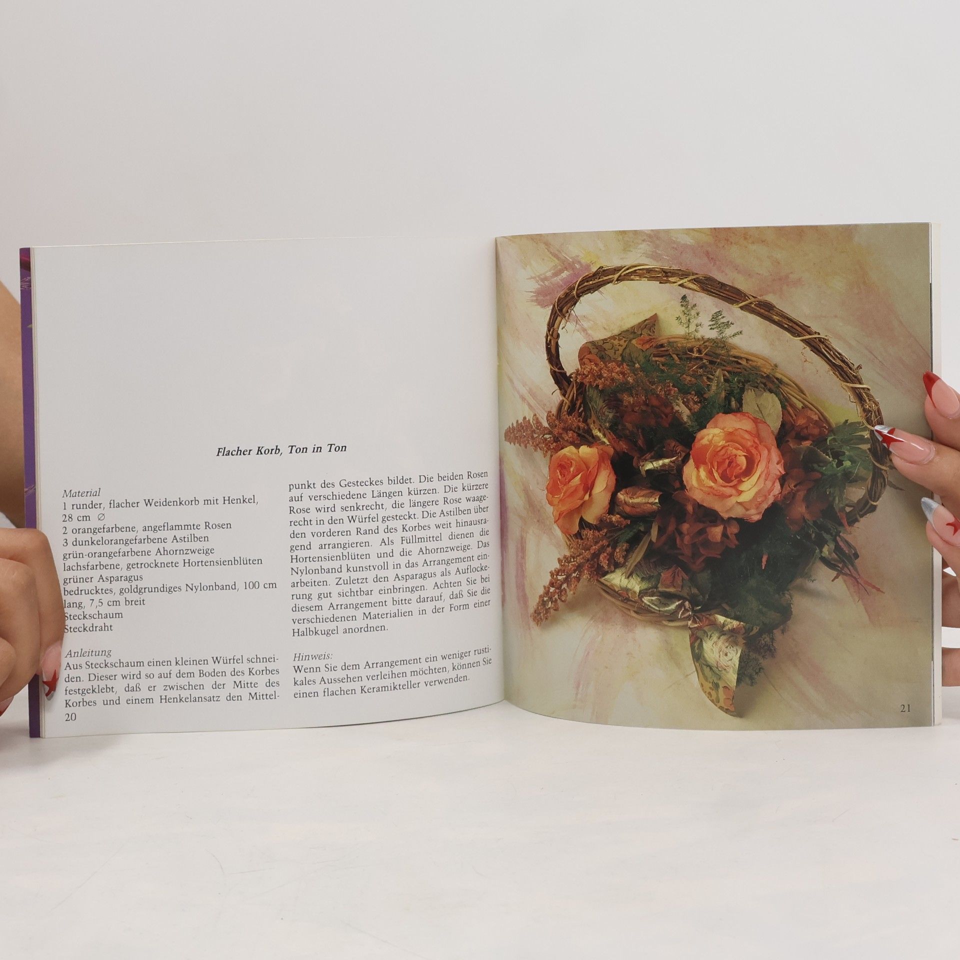 Papierblumen-Arrangements