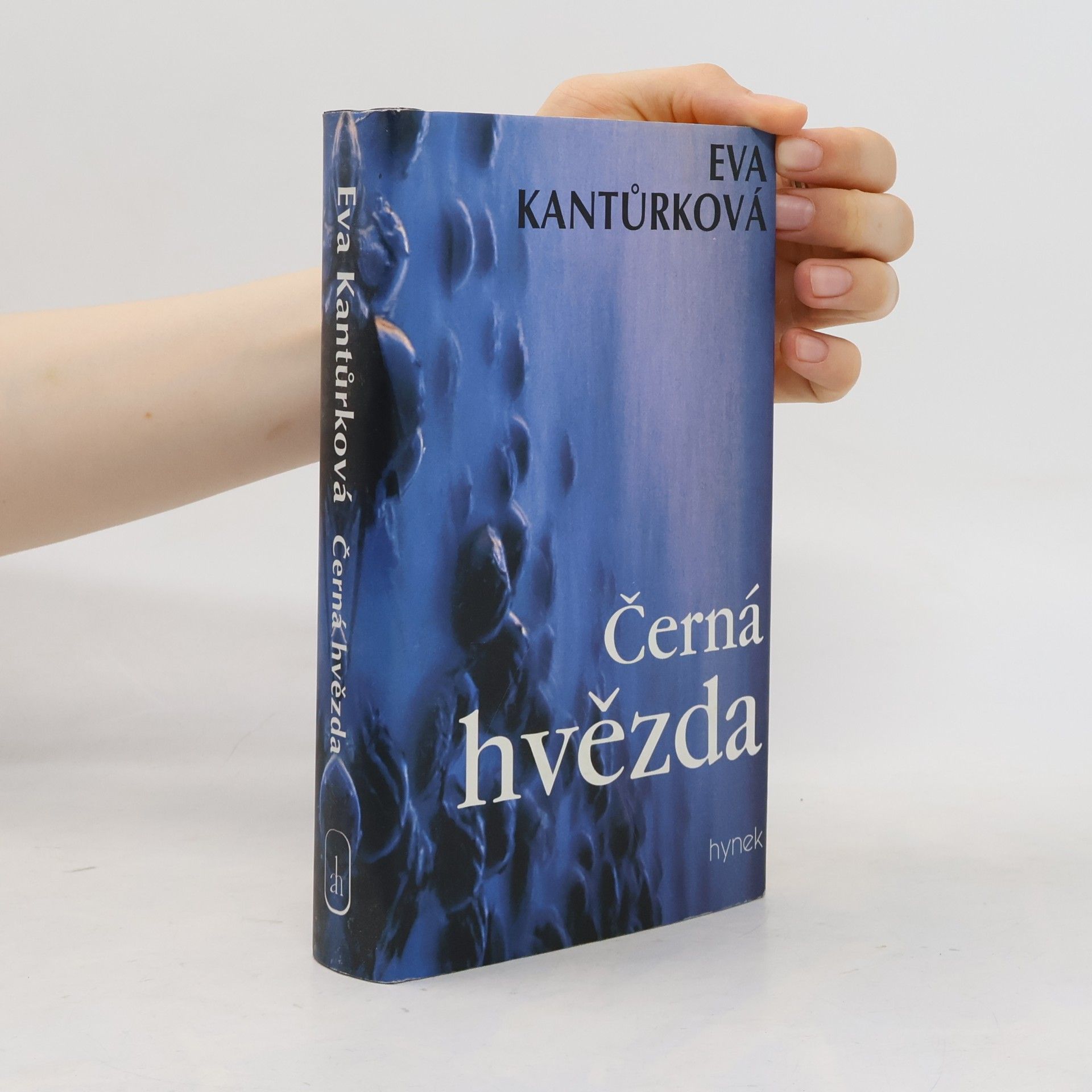 Eva Kantůrková Černá hvězda