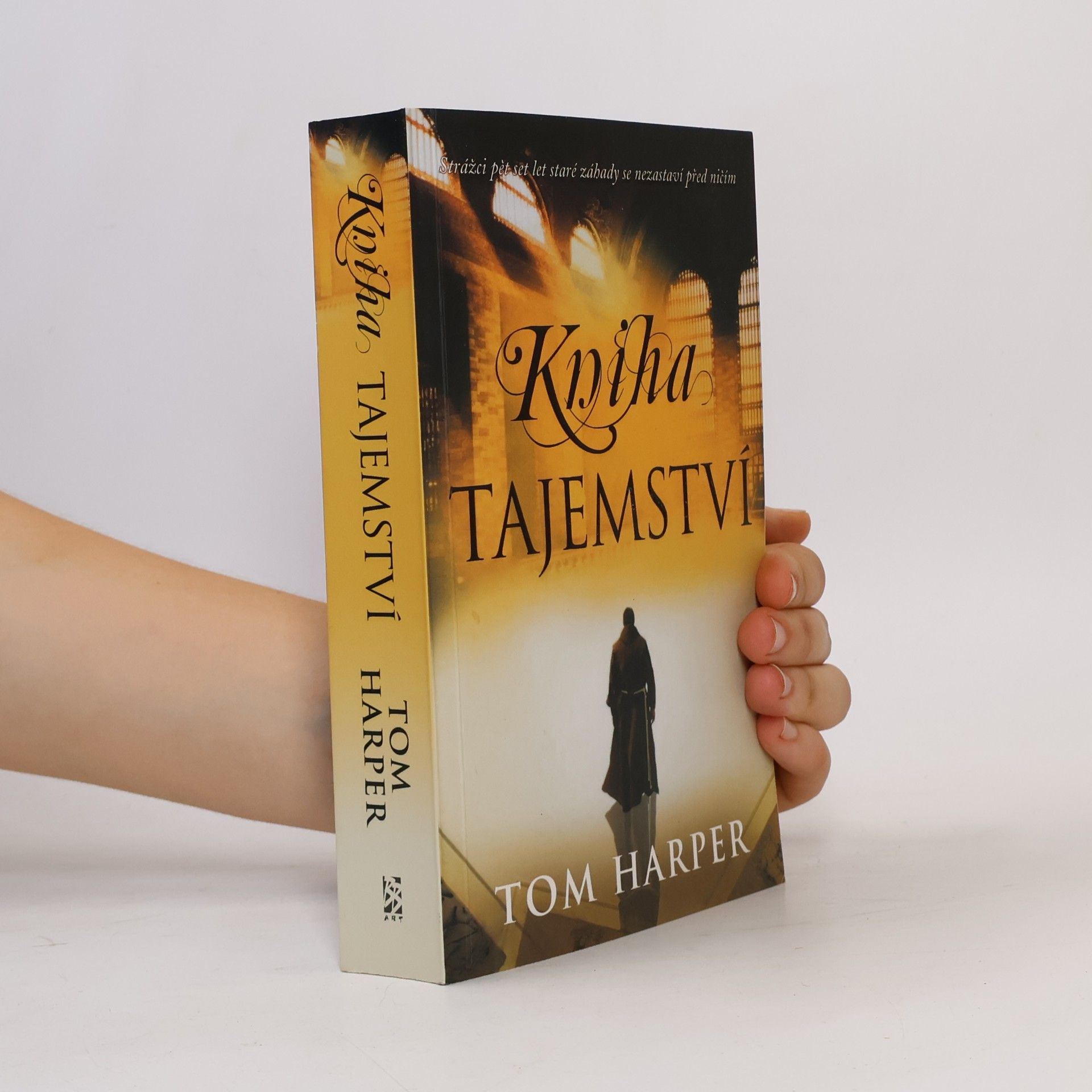 Tom Harper Kniha tajemství