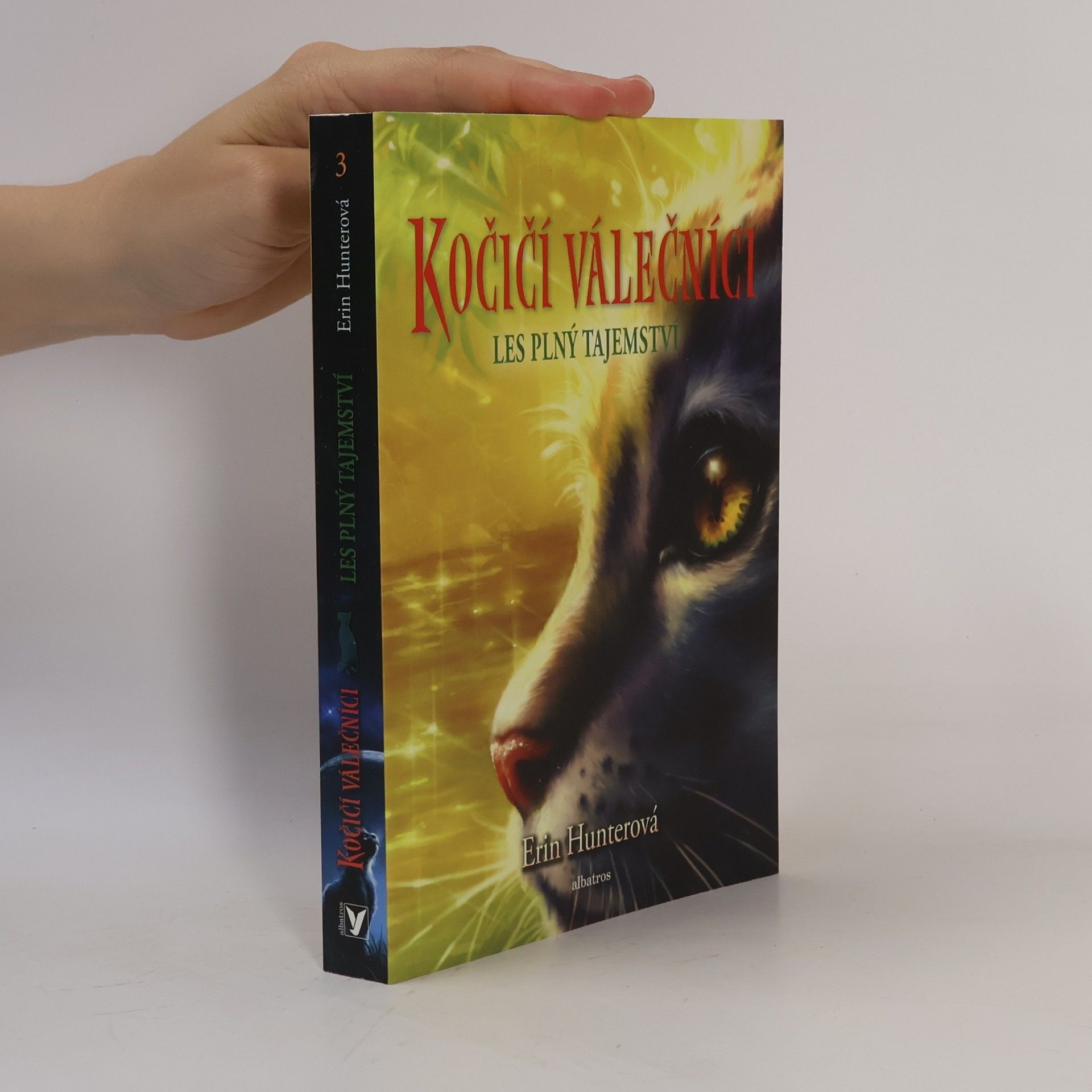 Erin Hunter Les plný tajemství. Kočičí válečníci