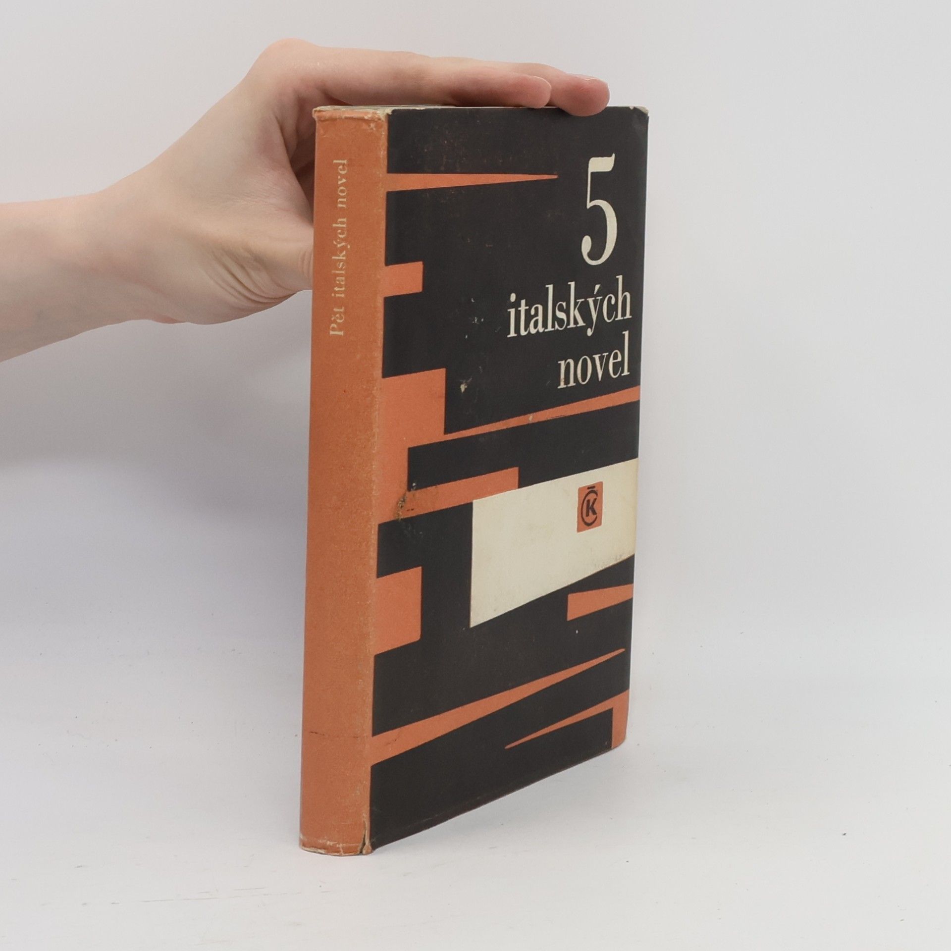 Umberto Simonetta 5 italských novel