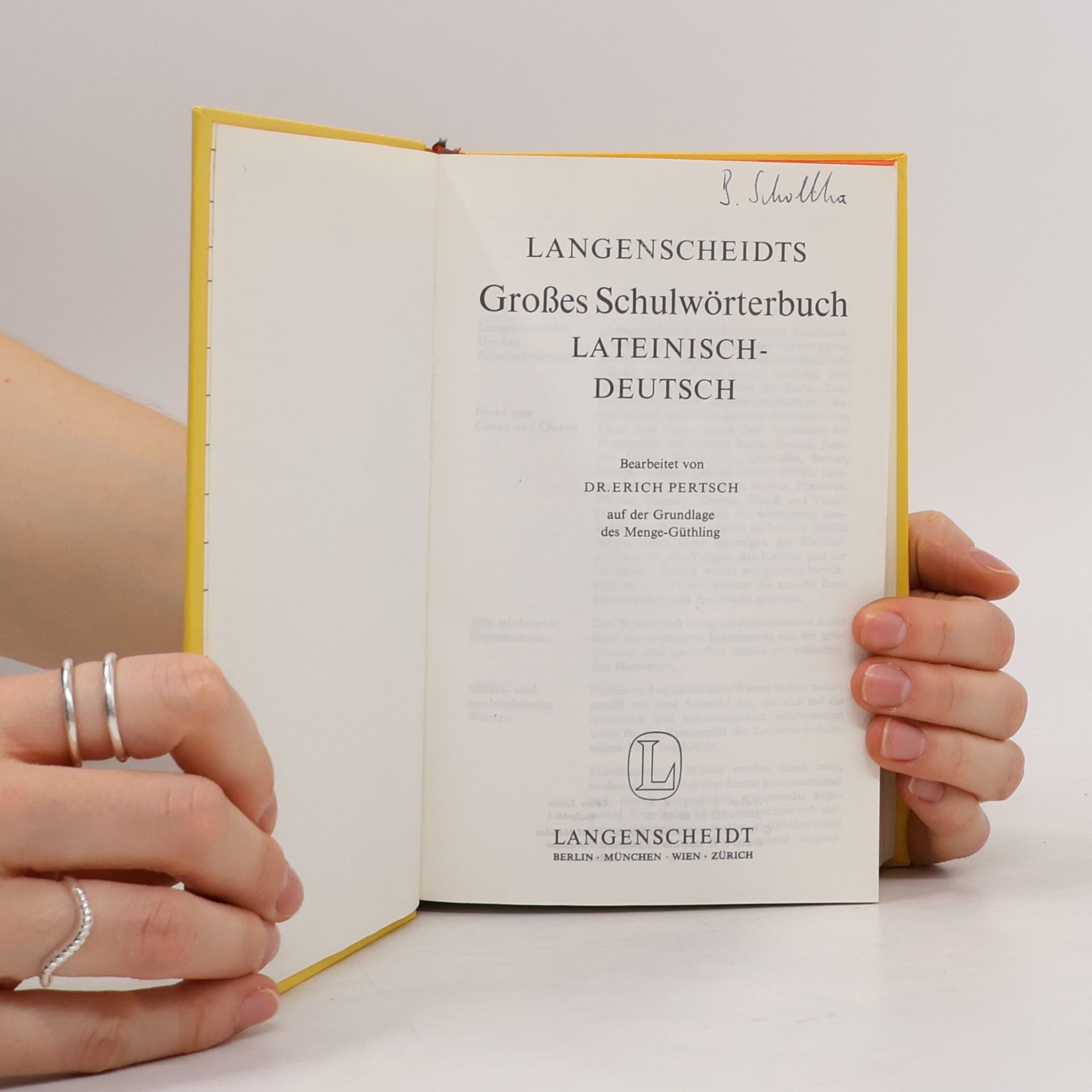 Various authors Langenscheidts Großes Schulwörterbuch: Lateinisch-Deutsch