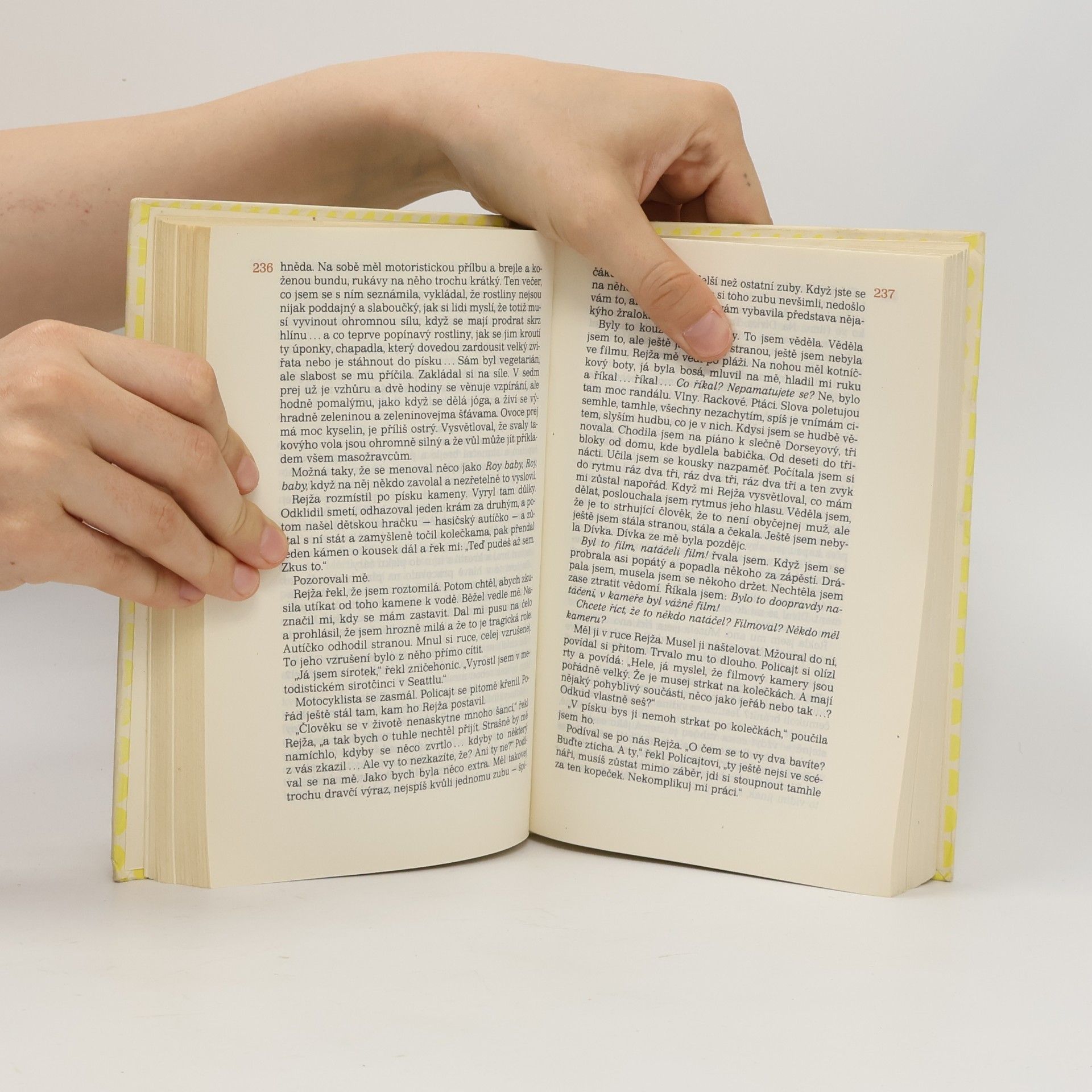 Joyce Carol Oates Bohyně a jiné ženy