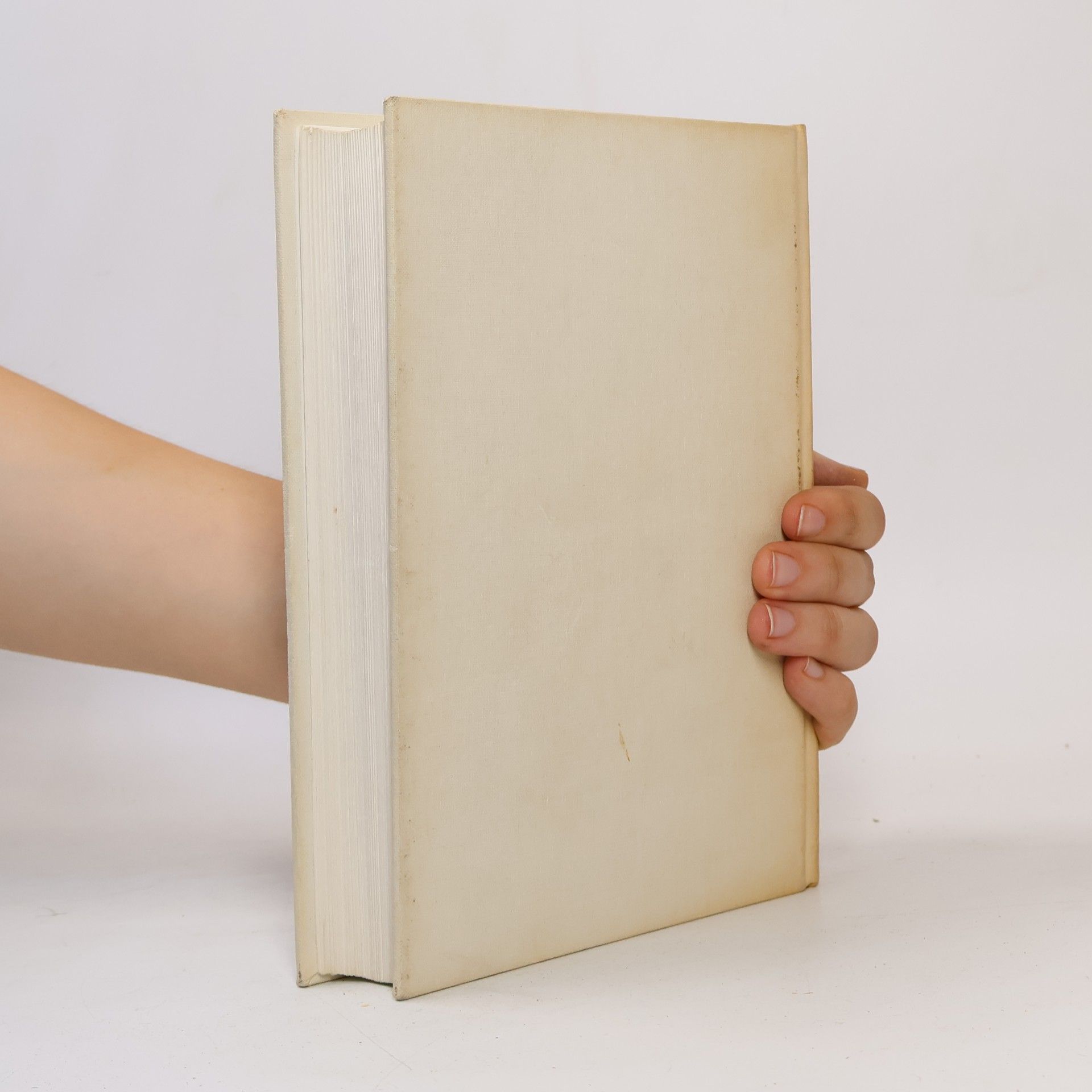 Johannes Mario Simmel Z čeho jsou utkány sny