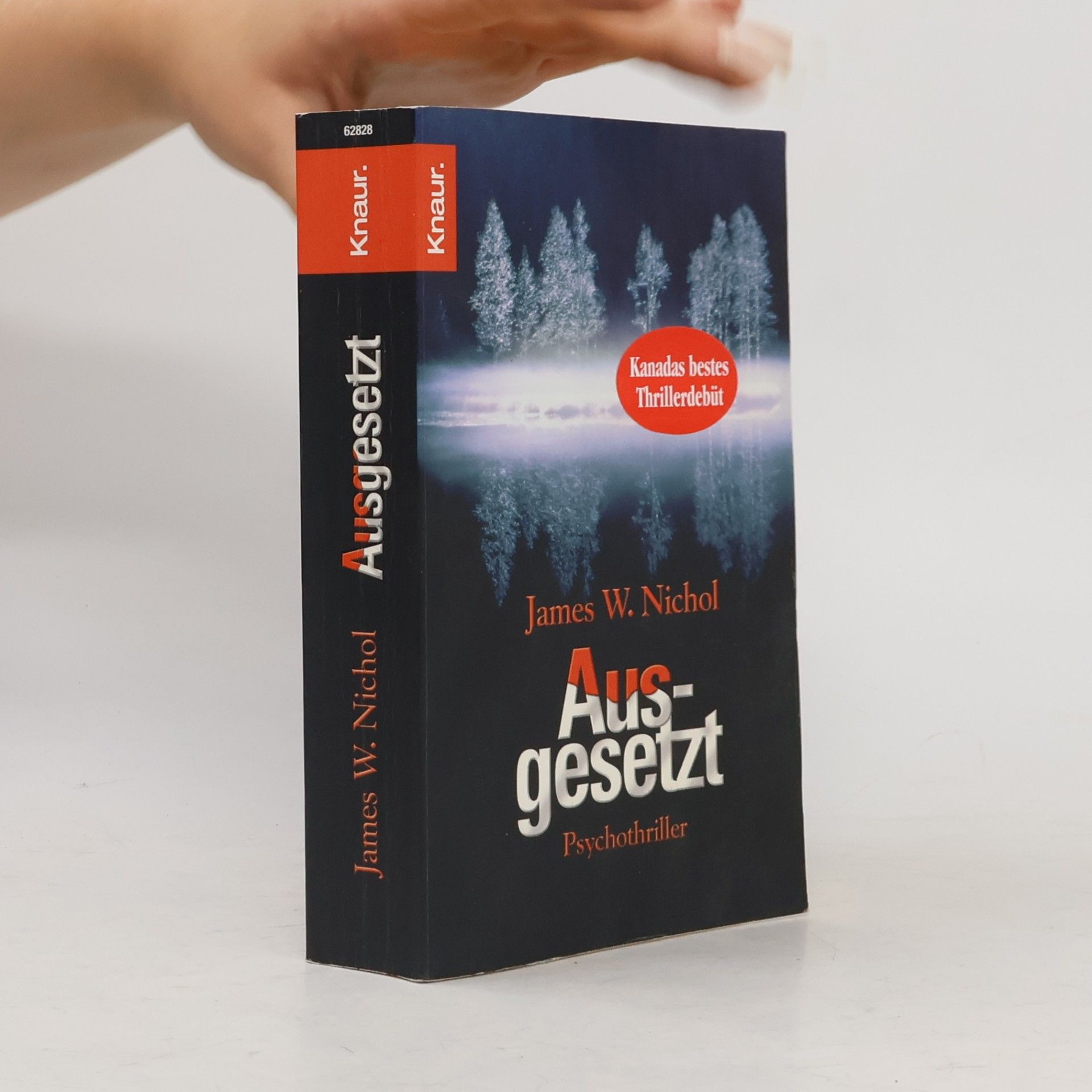 James W. Nichol Ausgesetzt