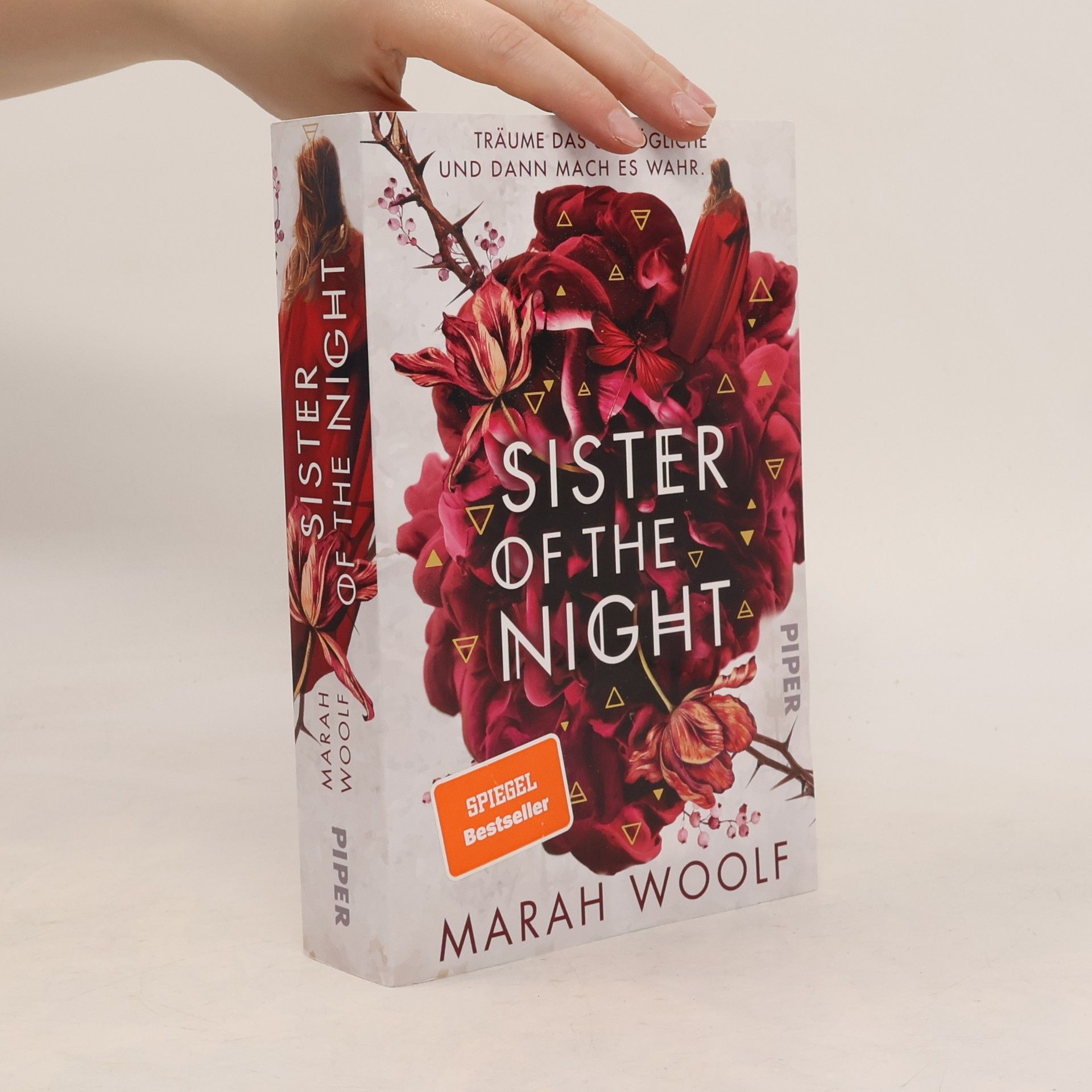 Marah Woolf Sister of the Night