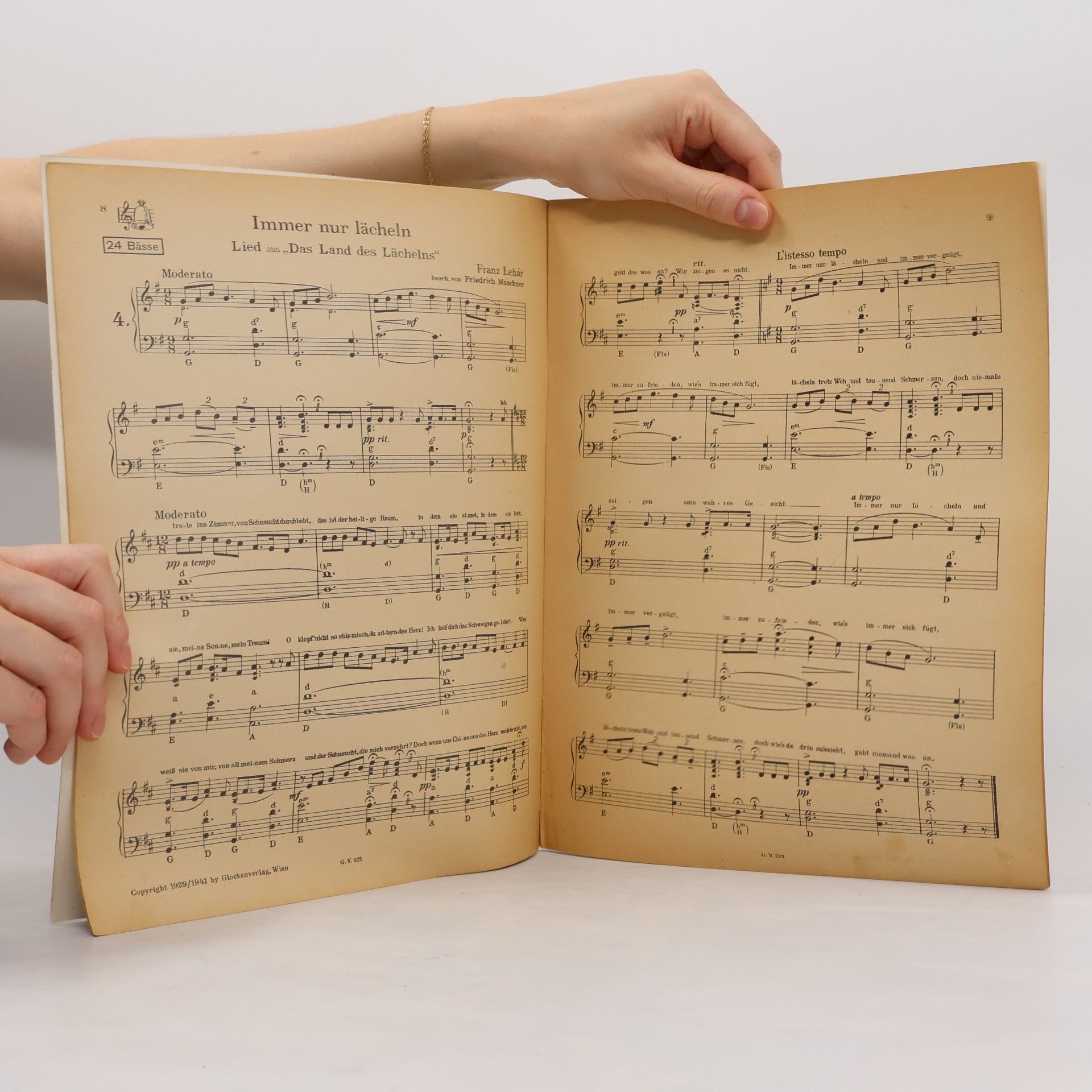 Franz Lehár Melodien für Akkordeon von Franz Lehar bearbeitet von Friedrich Maschner Band. IIII
