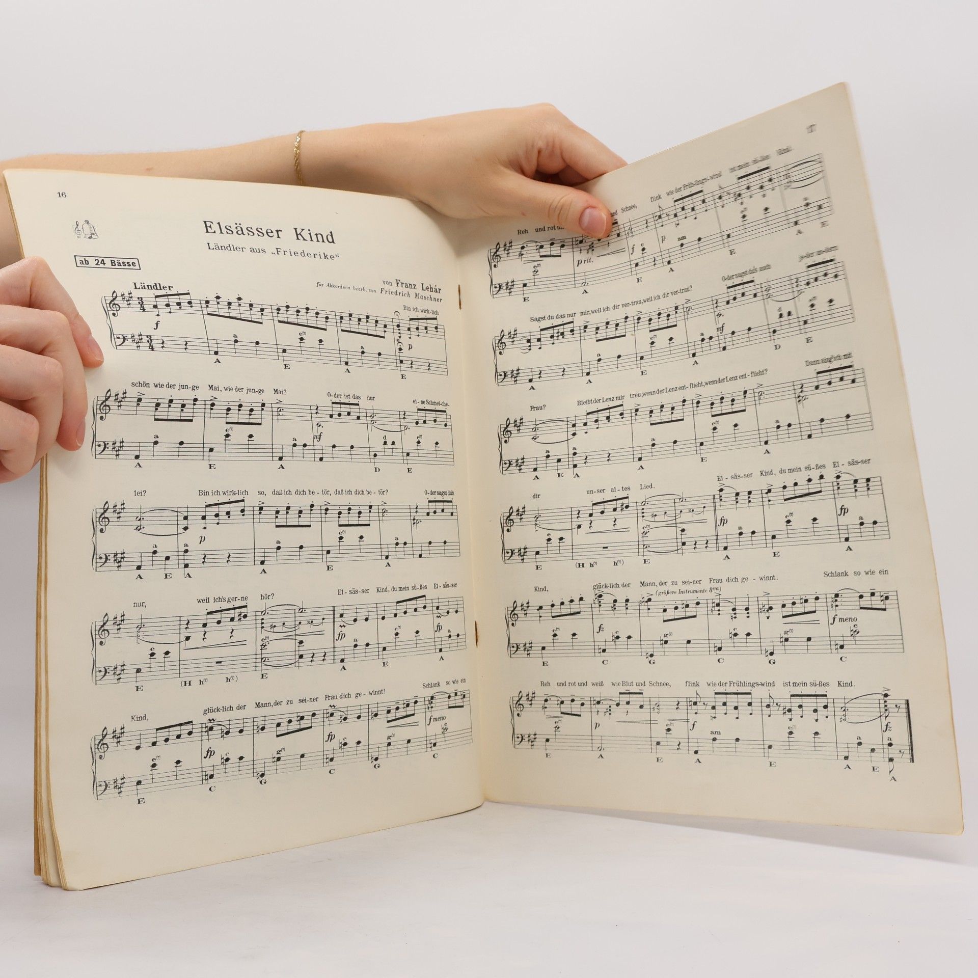 Franz Lehár Melodien für Akkordeon von Franz Lehar bearbeitet von Friedrich Maschner Band. I