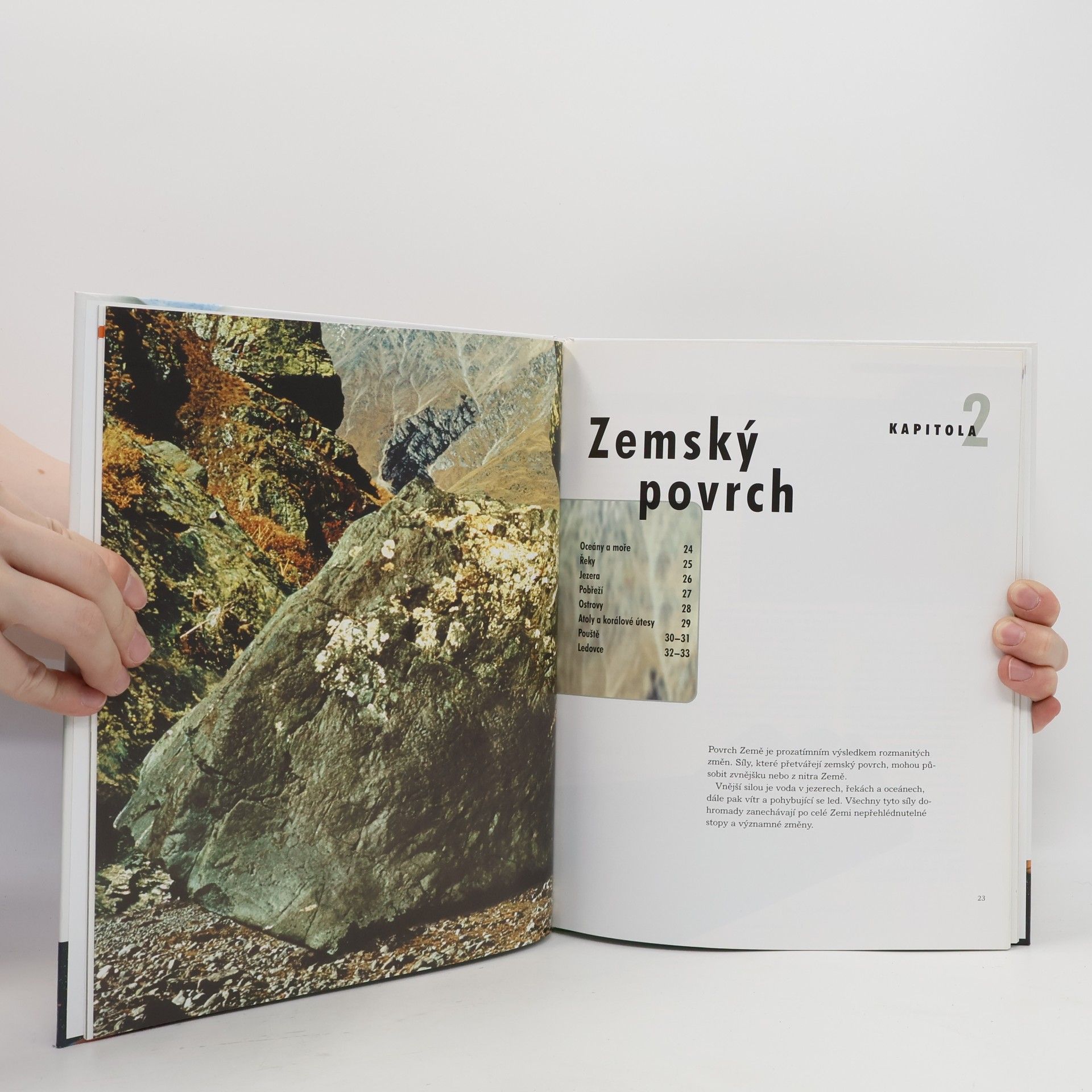 Autores varios Země. Moře, kontinenty, vesmír